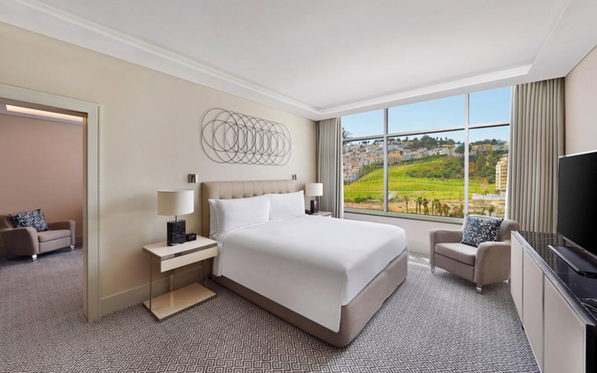 هتل هیلتون طنجه (Hilton Tanger City Center Hotel & Residences)