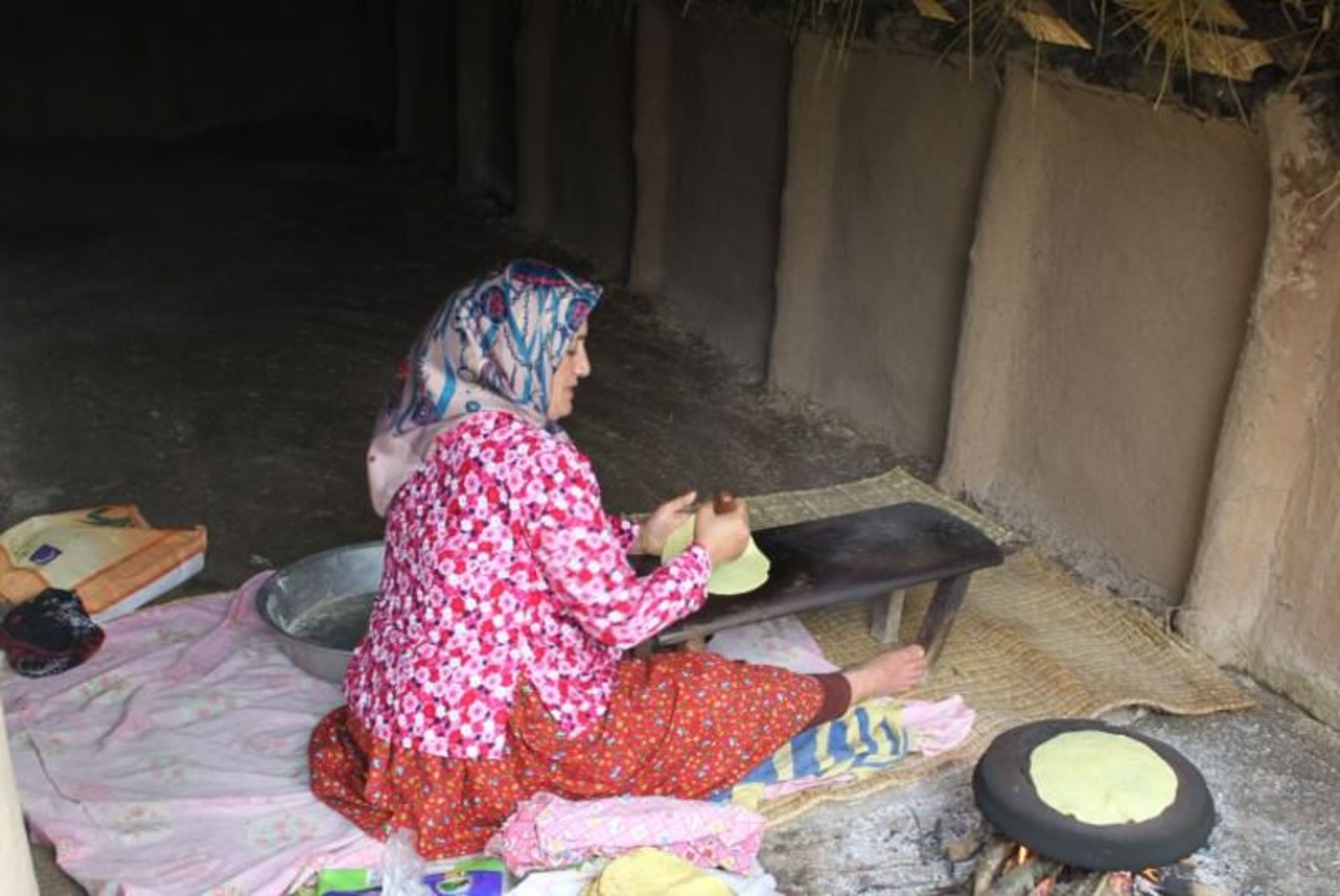 پخت نان محلی
