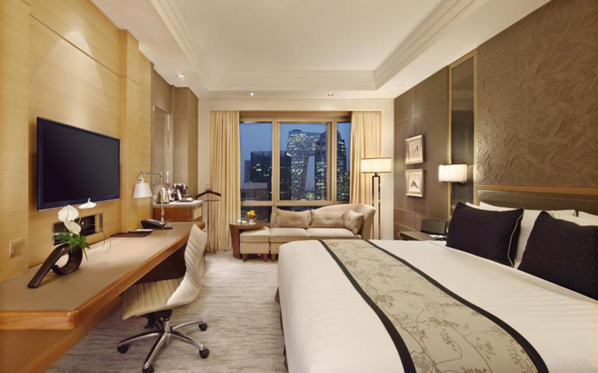 هتل شانگری لا کری (Shangri-La Kerry Hotel)