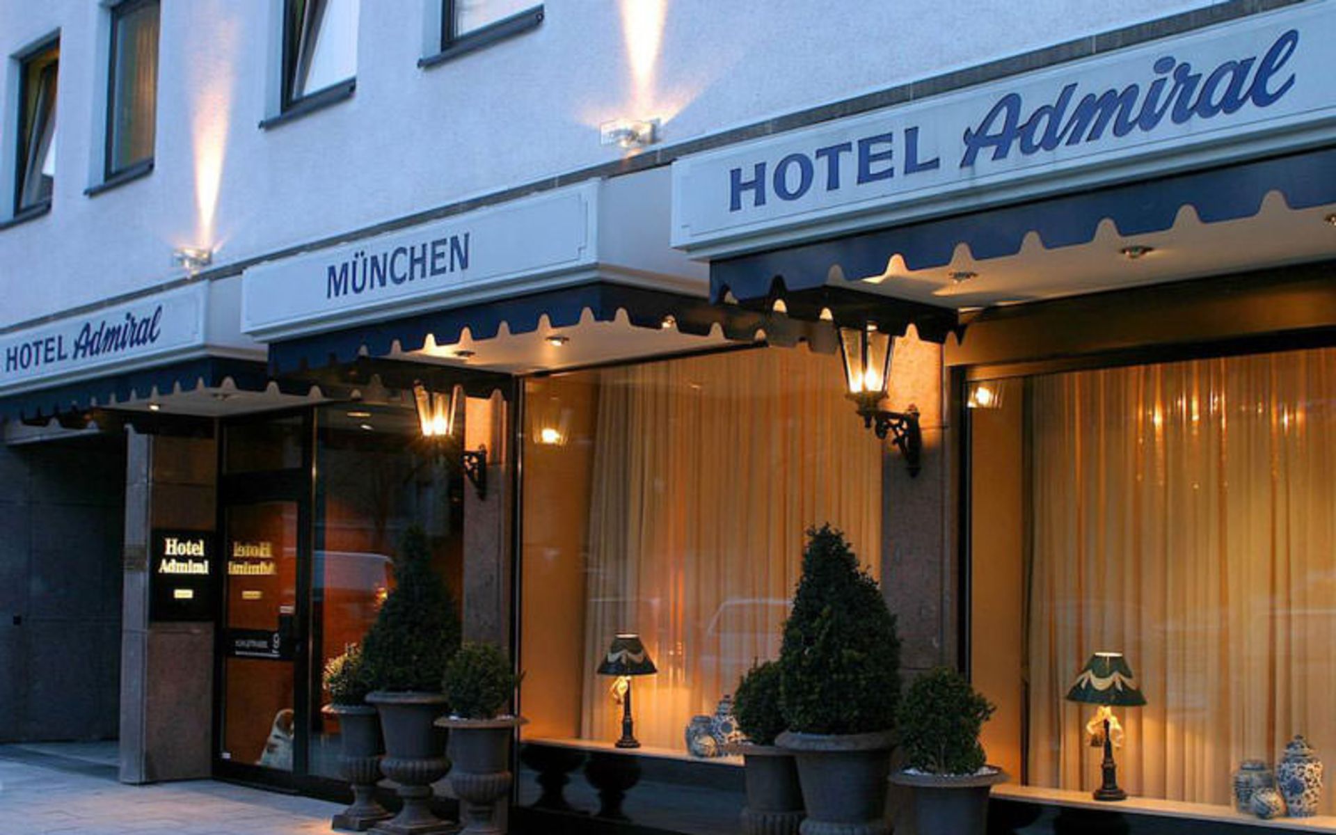 هتل ادمیرال (Hotel Admiral)