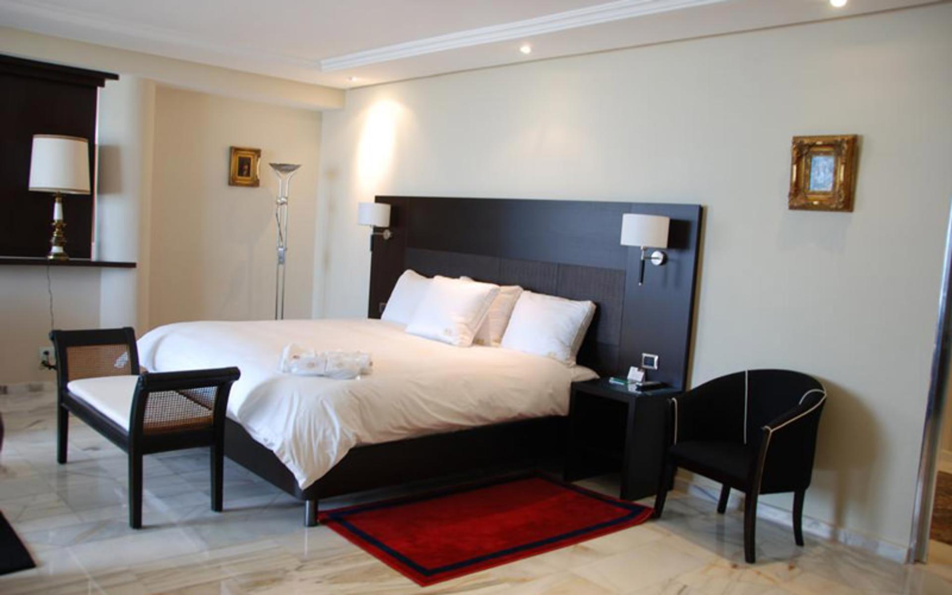 هتل سزار اند اسپا (Hotel Cesar & Spa)