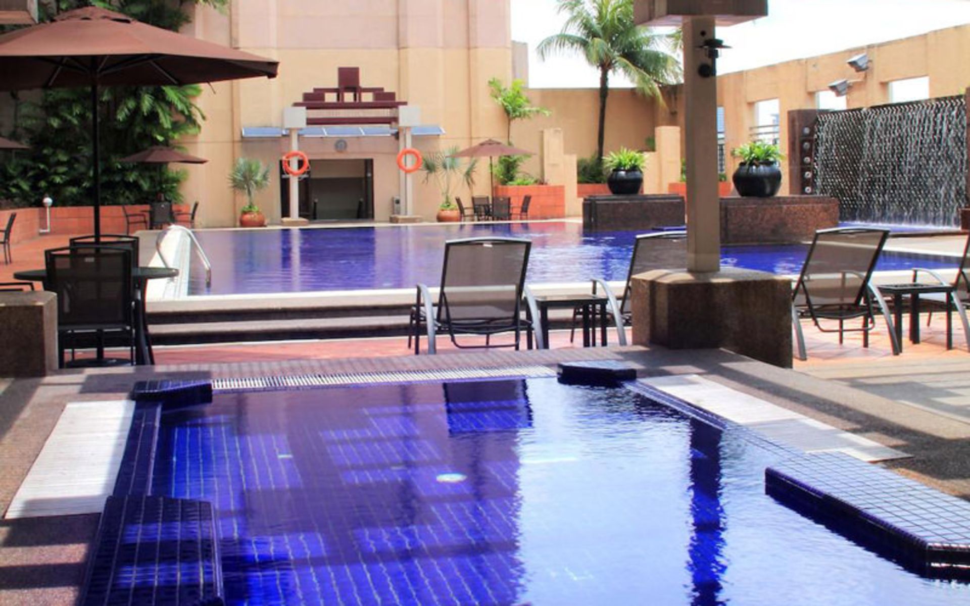 هتل گرند سیزن کوالالامپور (Grand Seasons Hotel Kuala Lumpur)