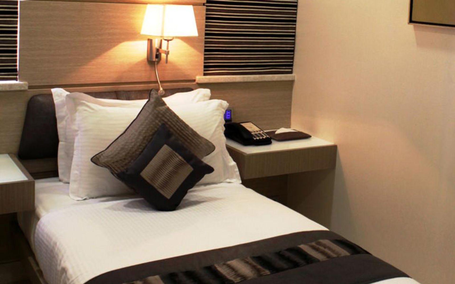 هتل رزیدنسی فورت (Residency Hotel Fort)