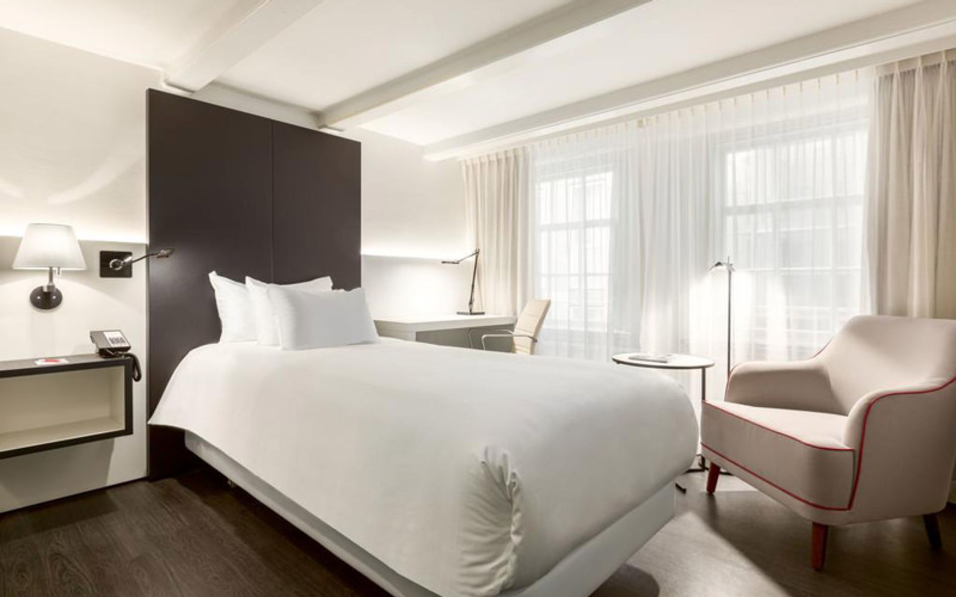 هتل ان اچ کالکشن آمستردام باربیزون پالاس (NH Collection Amsterdam Barbizon Palace)