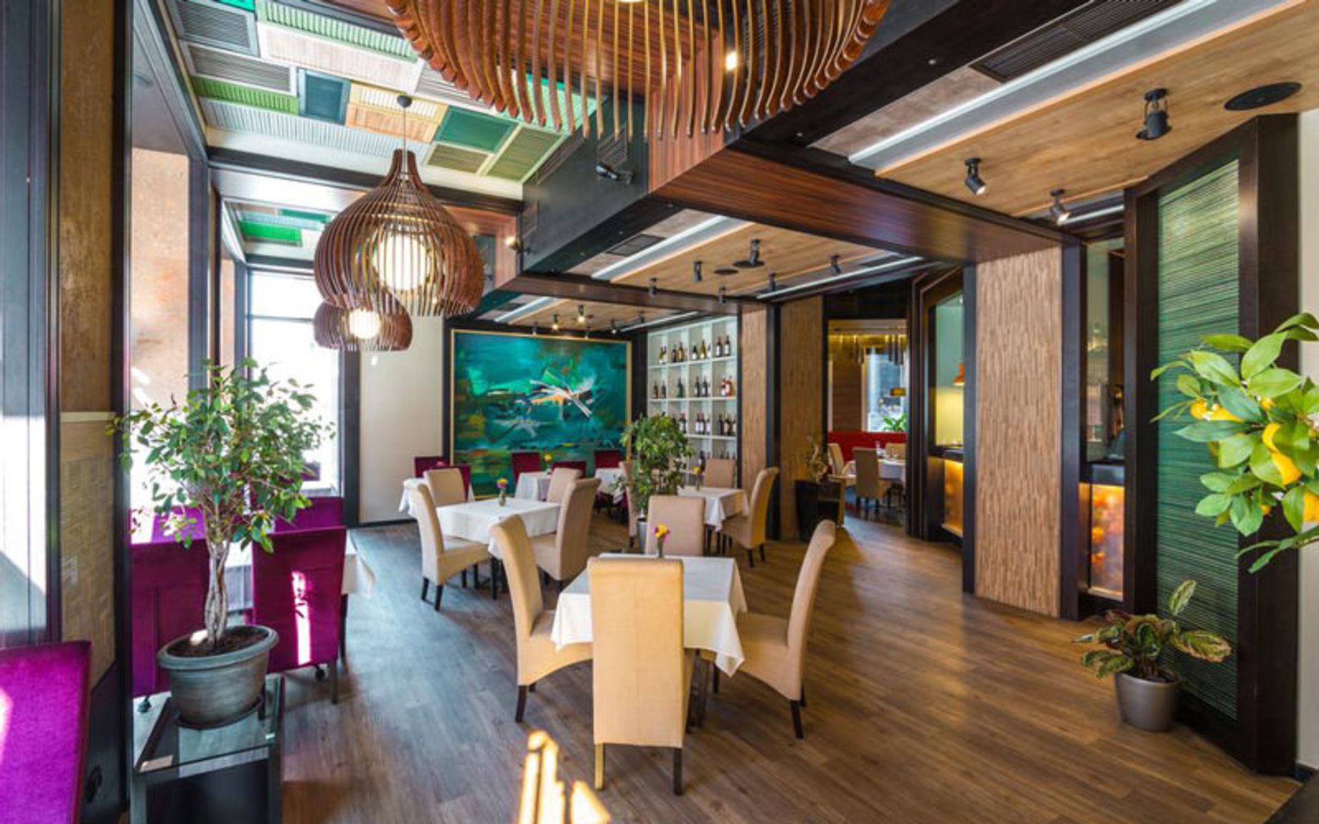 هتل نورث اونیو (North Avenue Hotel)