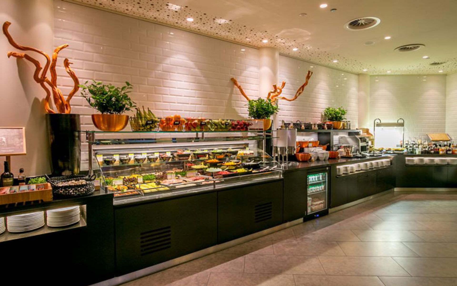 هتل دابل تری بای هیلتون آمستردام سنترال استیشن (DoubleTree by Hilton Amsterdam Centraal Station)