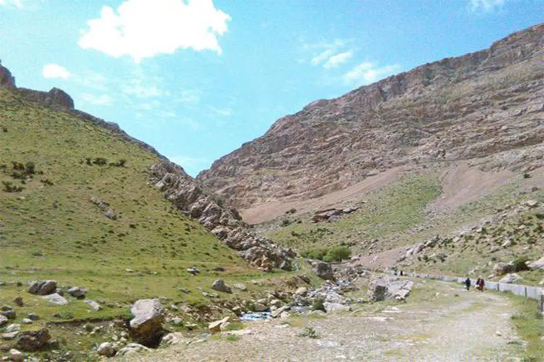 تنگه عزیزآباد