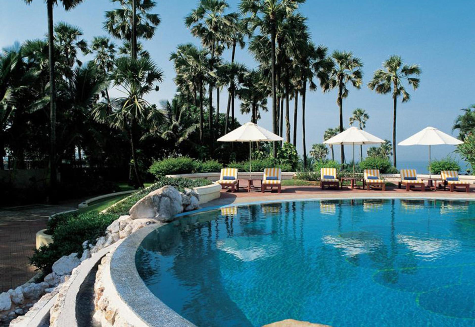 هتل تاج لندز اند (Taj Lands End)