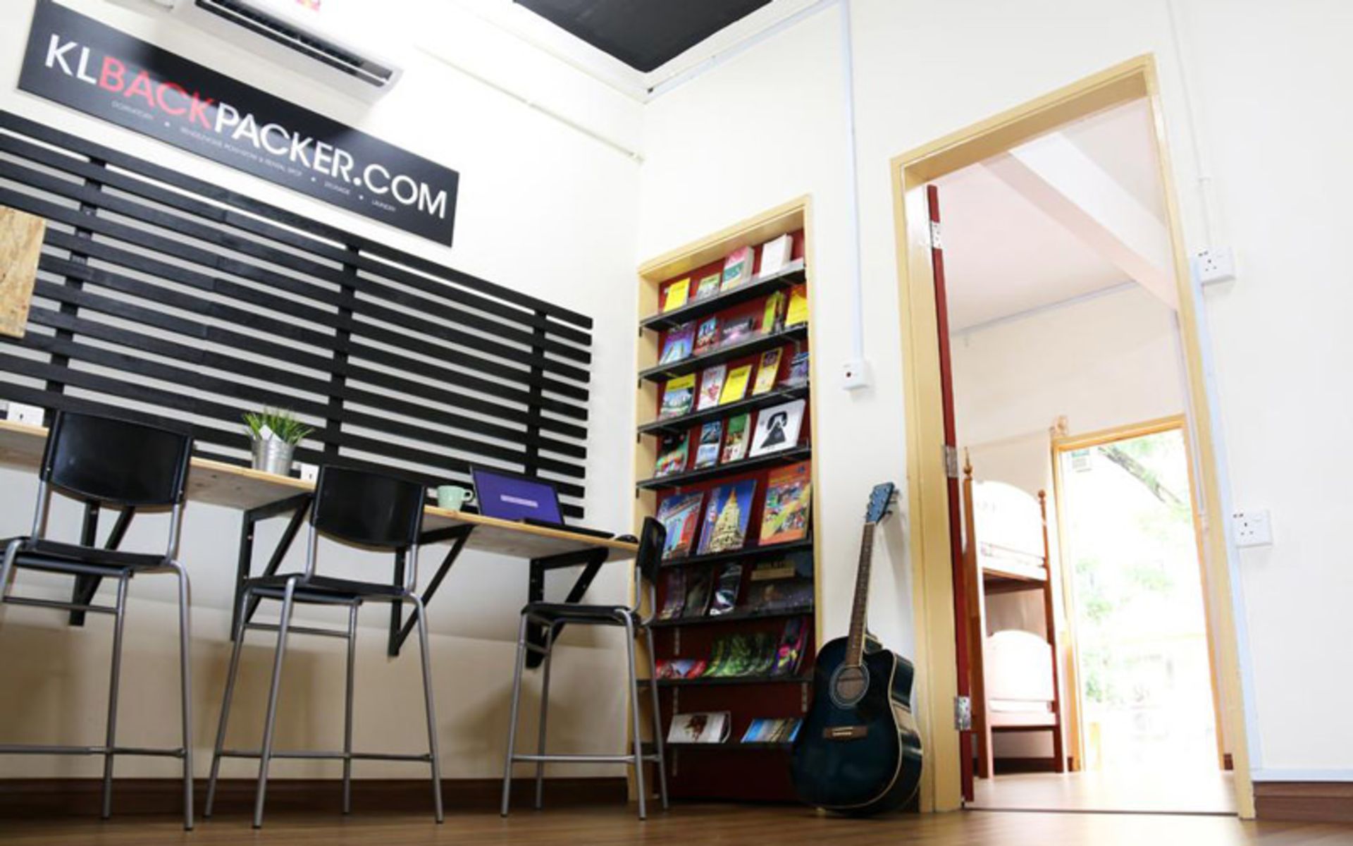 هتل کی‌ال بک پکر دات کام (KLBackpacker.Com)