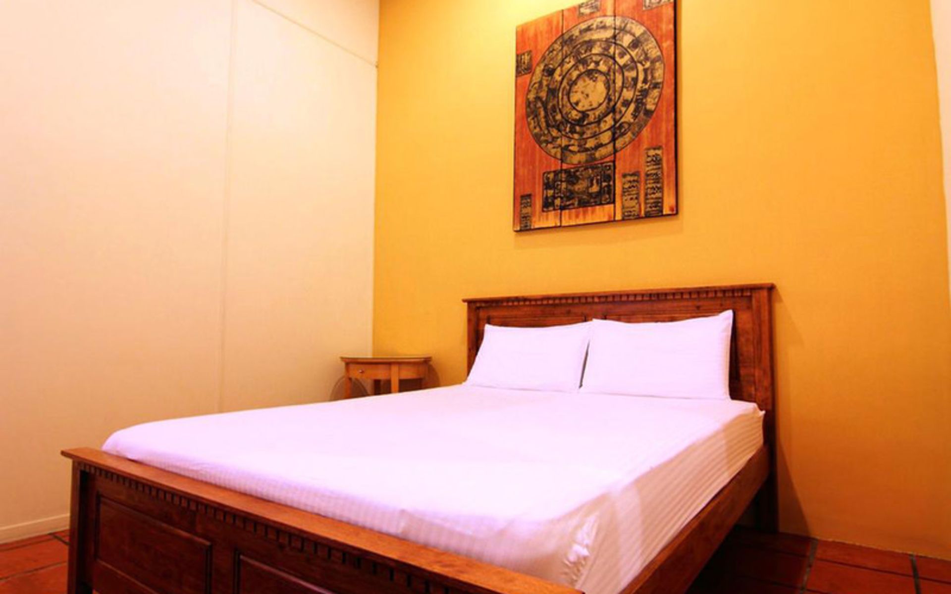 هتل مهمانخانه رد این هریتاژ (Red Inn Heritage Guest House)