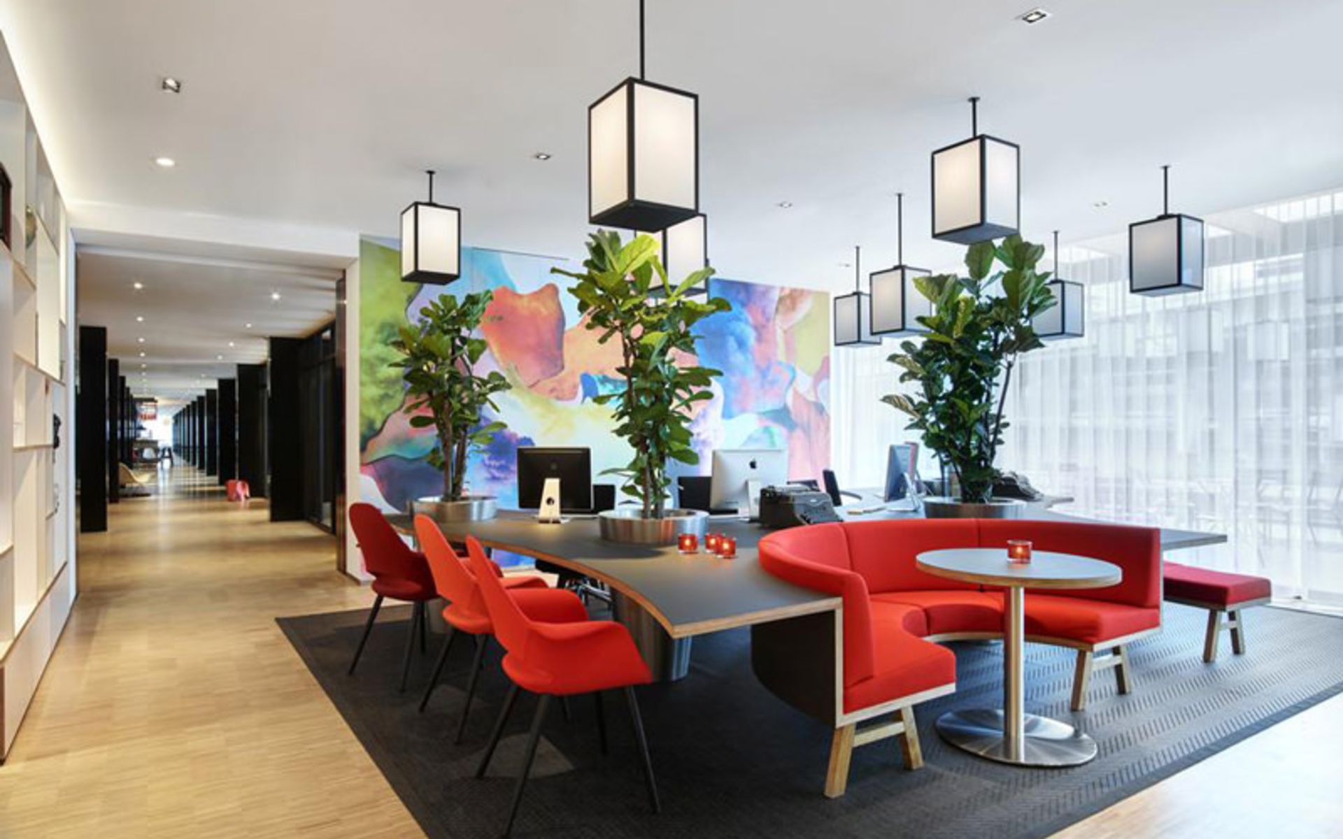 هتل سیتیزن ام اسخیپول (citizenM Schiphol Airport)