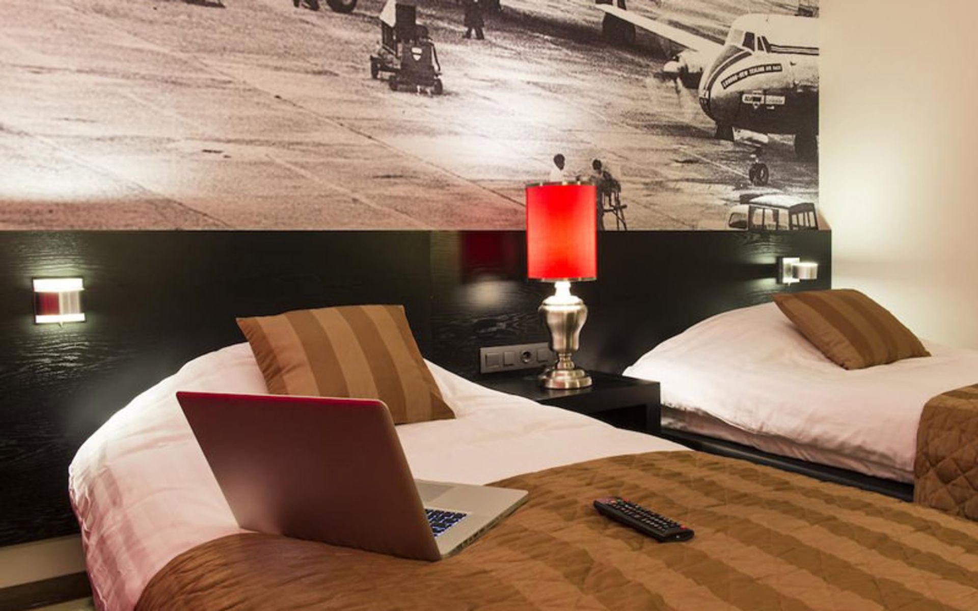 هتل باستین آمستردام ایرپورت (Bastion Hotel Amsterdam Airport)