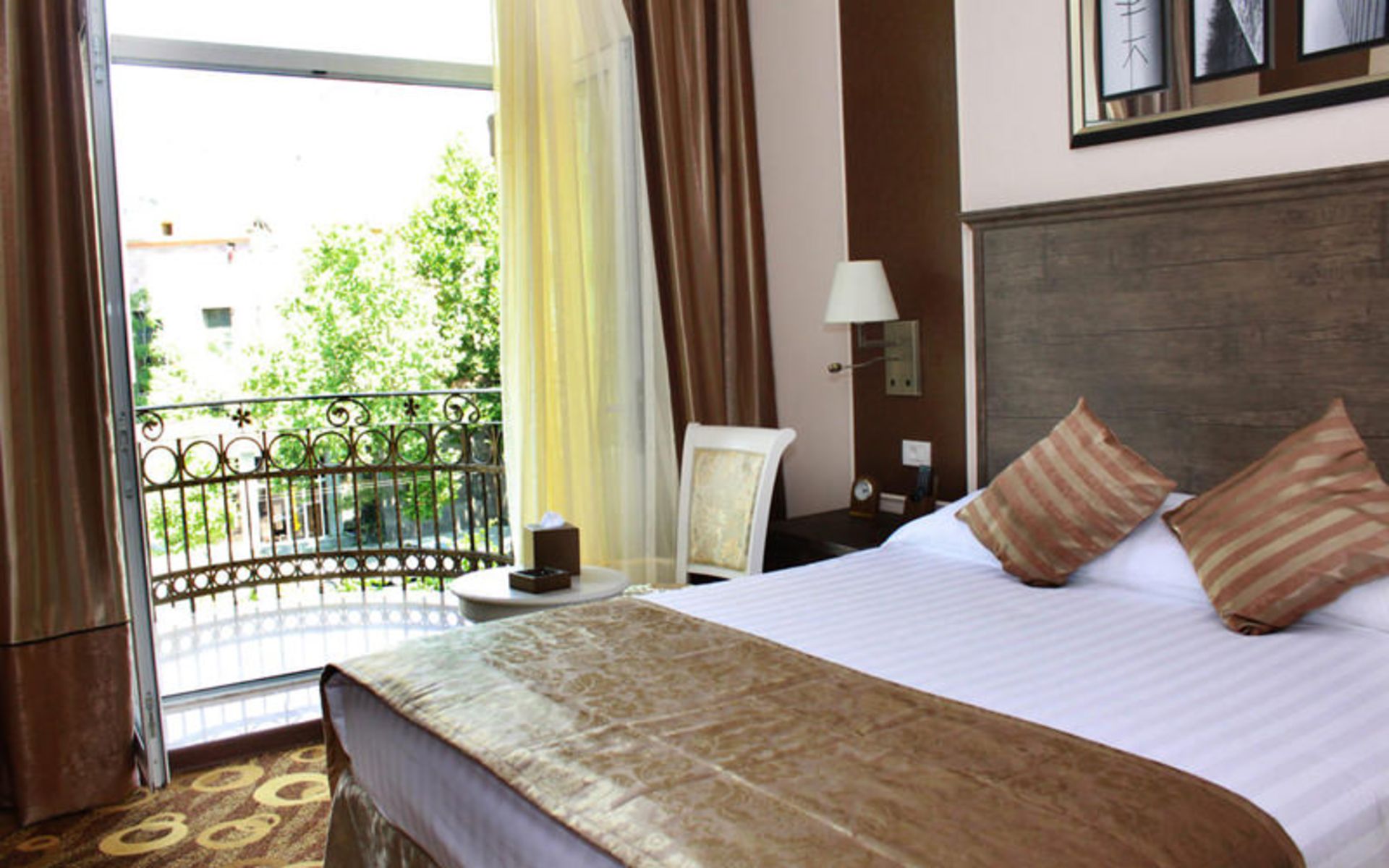 هتل امپریال پالاس ایروان (Imperial Palace Hotel Yerevan)