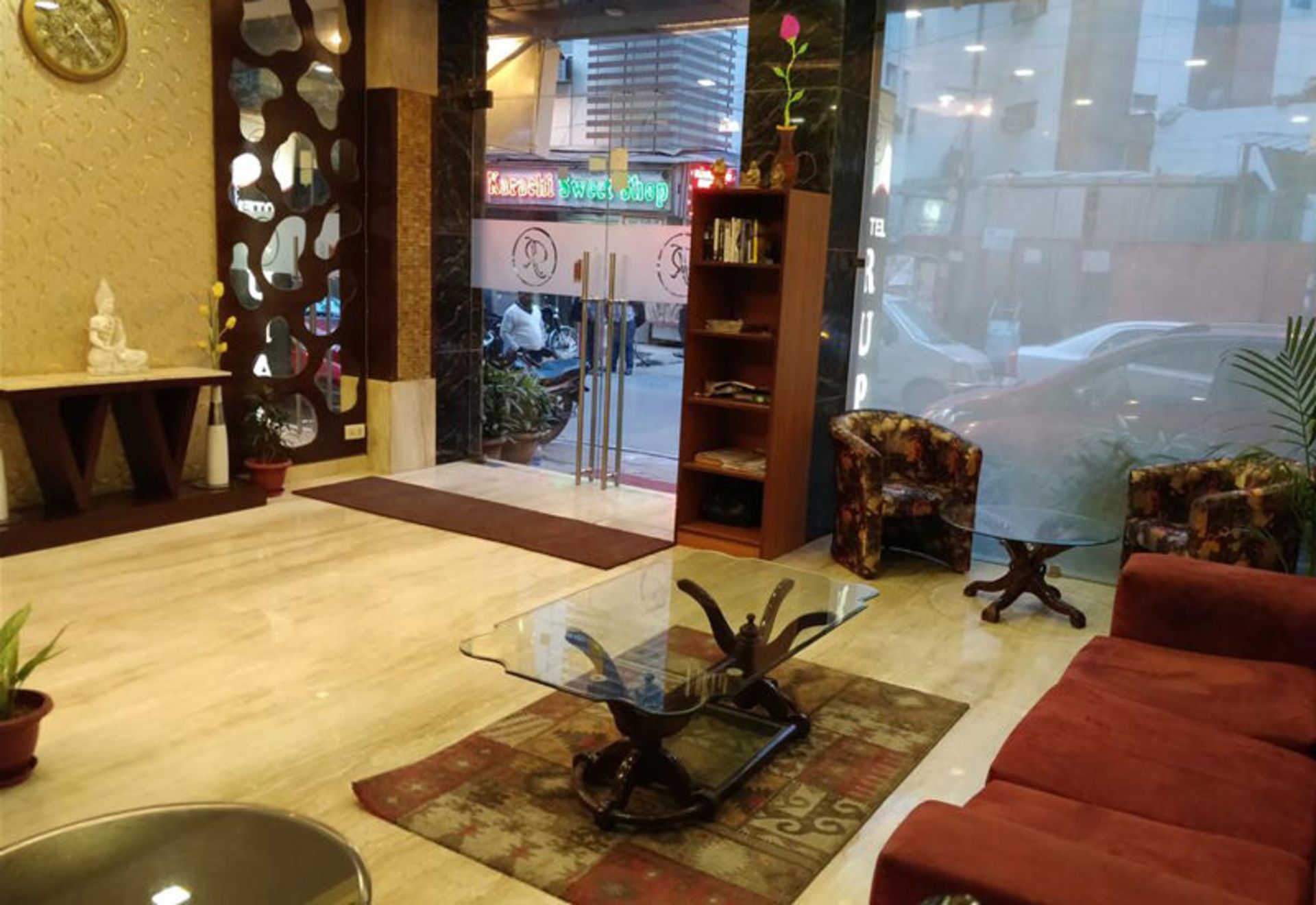 هتل روپام (Rupam Hotel)