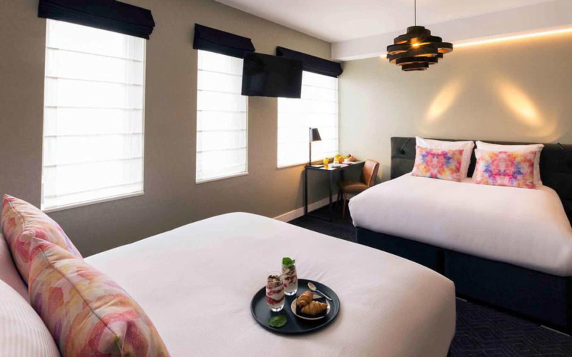هتل مرکور آمستردام اسلوتردیک استیشن (Mercure Amsterdam Sloterdijk Station)