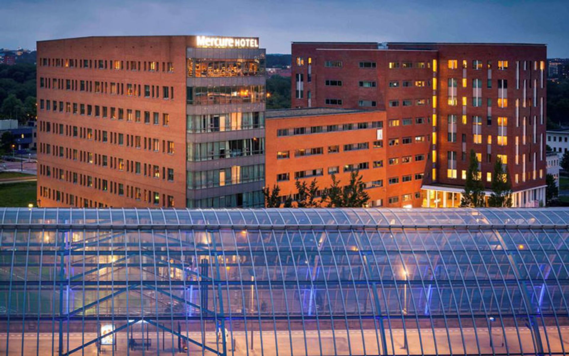 هتل مرکور آمستردام اسلوتردیک استیشن (Mercure Amsterdam Sloterdijk Station)
