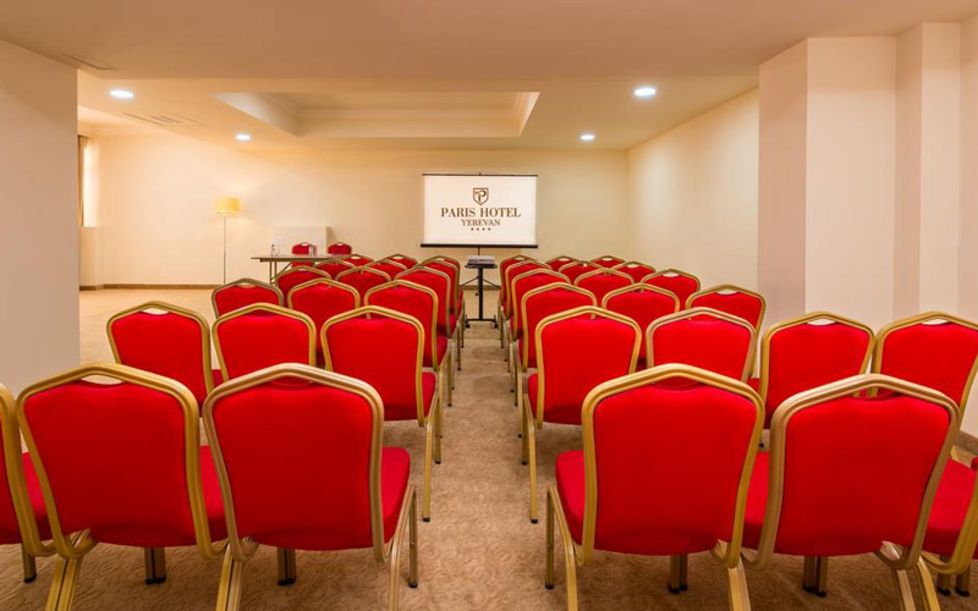 هتل پاریس ایروان (Paris Hotel Yerevan)