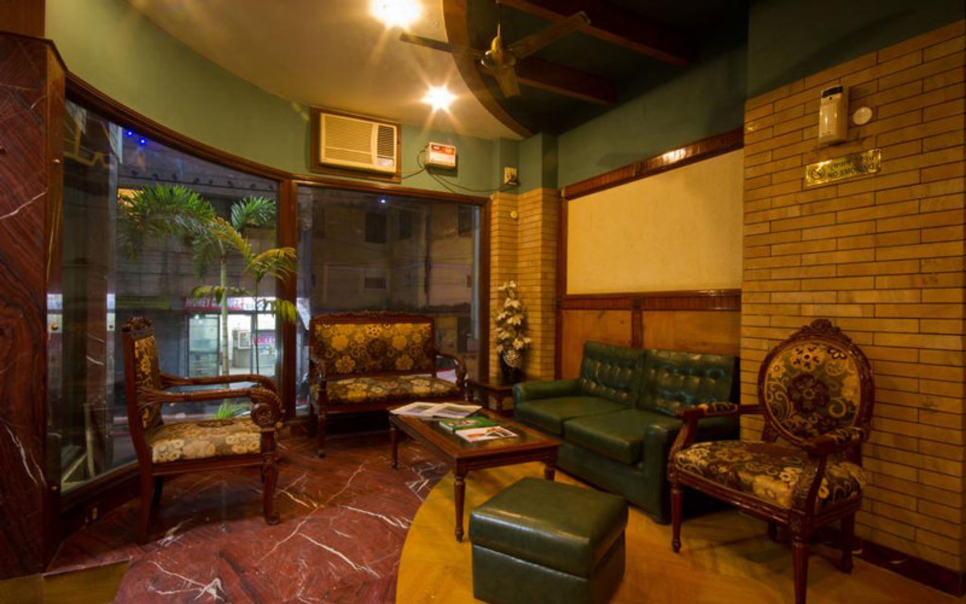 هتل سان استار گرند (Hotel Sunstar Grand)