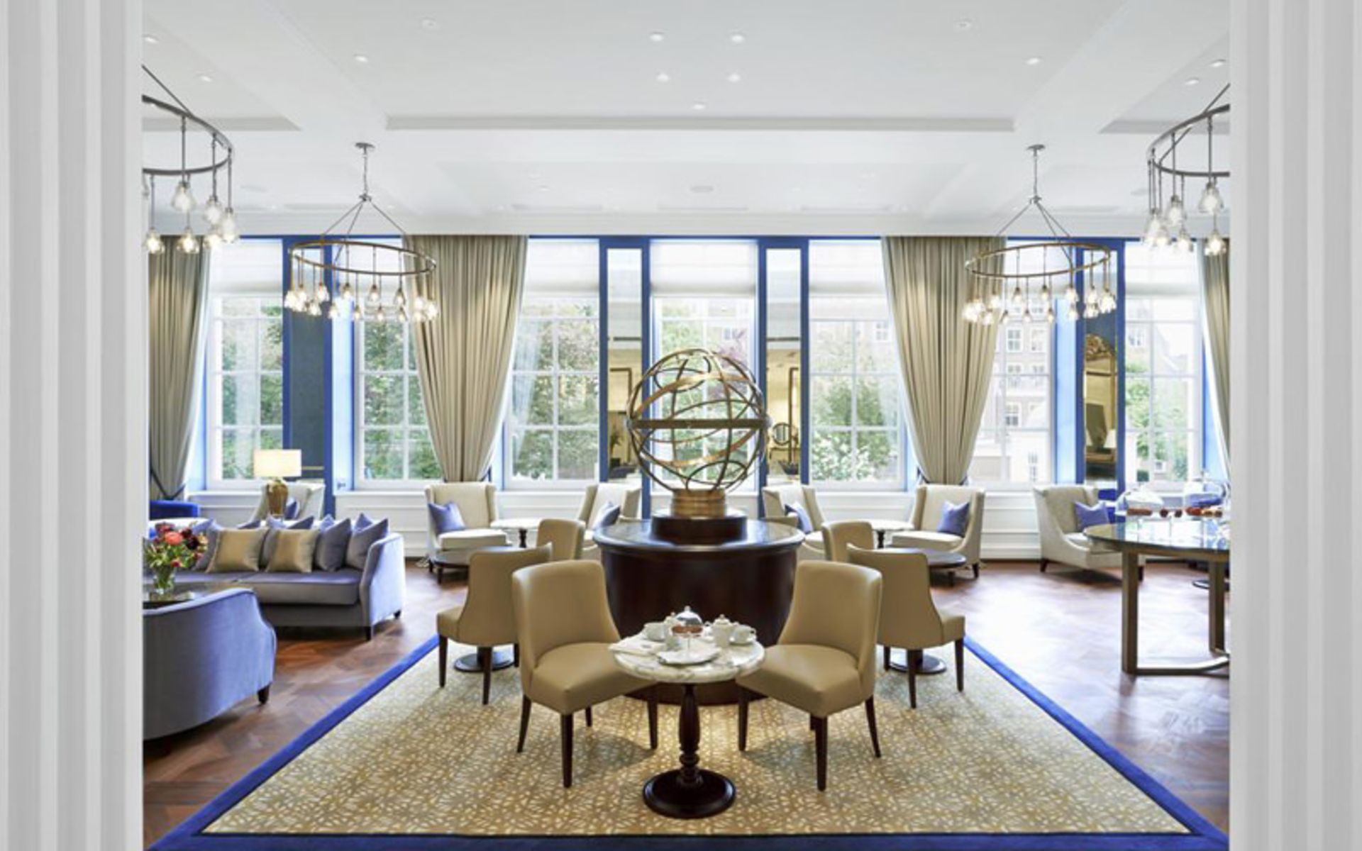 هتل والدورف آستوریا آمستردام (Waldorf Astoria Amsterdam)