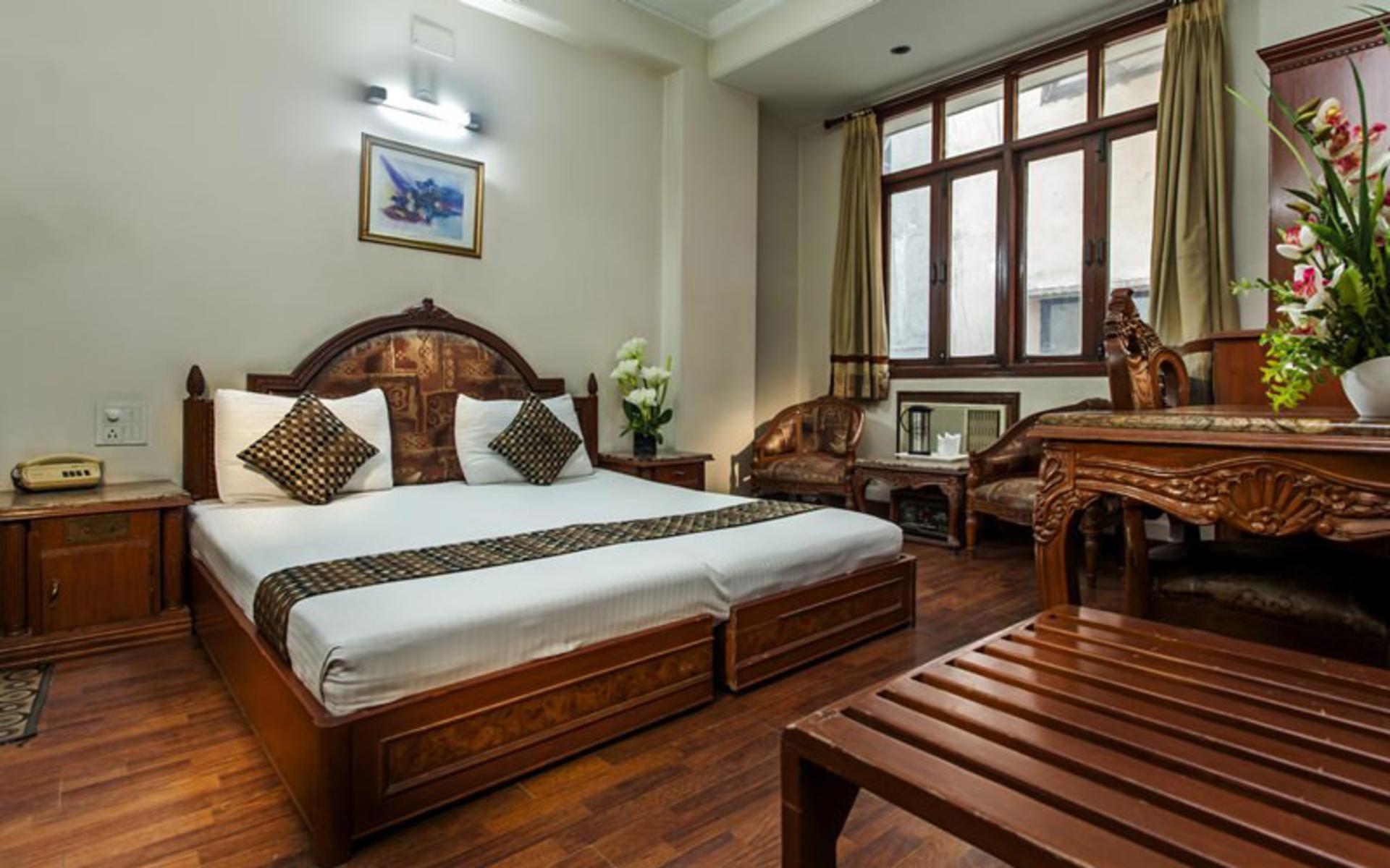 هتل سان استار رزیدنسی (Hotel Sunstar Residency)