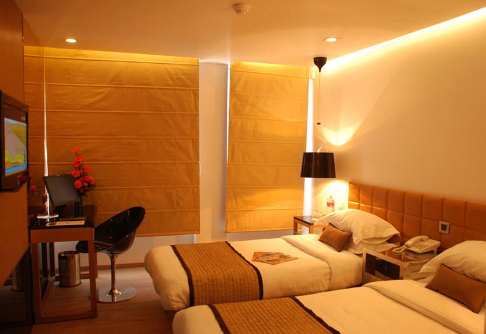 هتل پلس هایتز (Hotel Palace Heights)