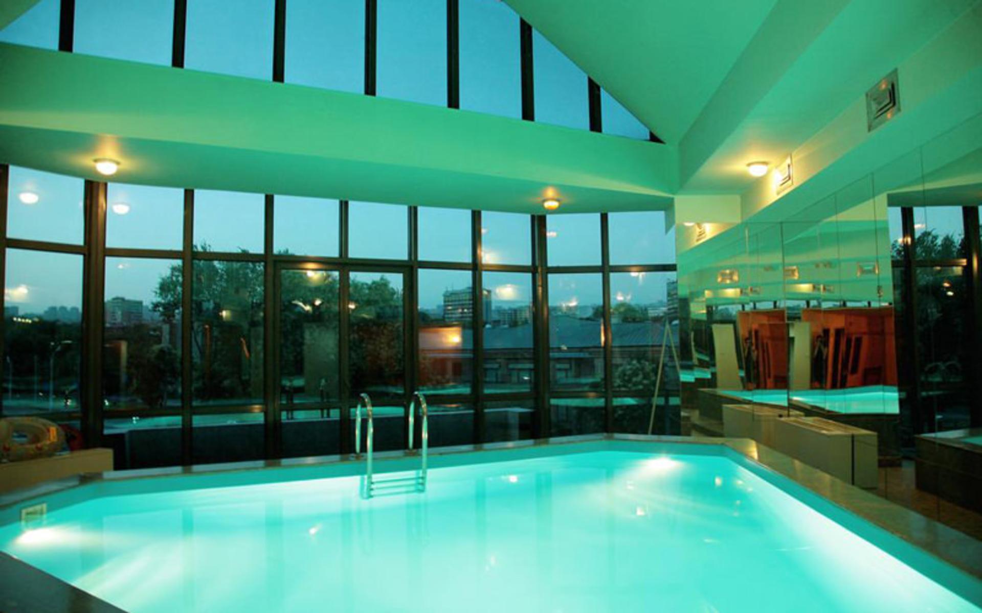 هتل آرارات (Ararat Hotel)