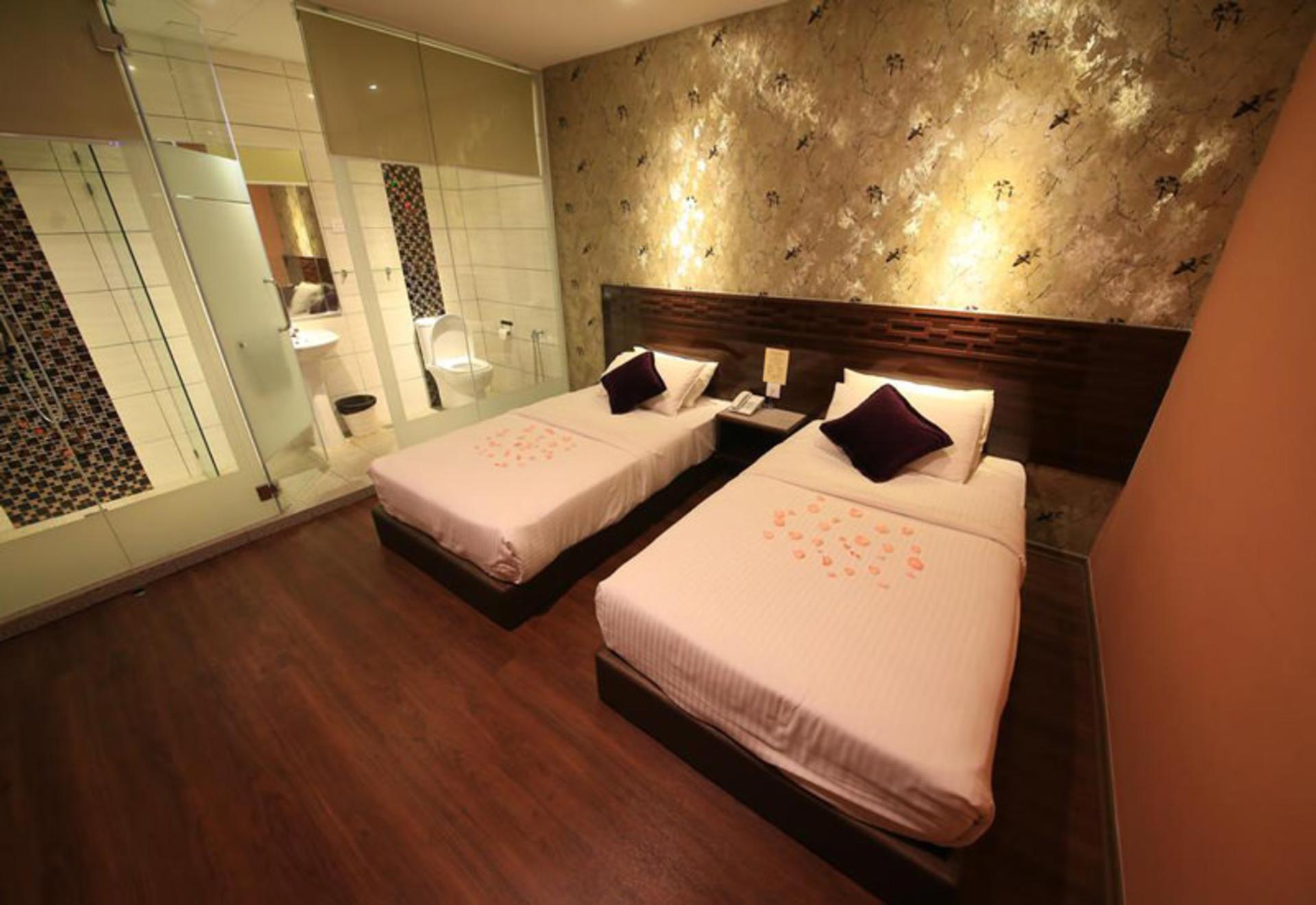 هتل اتون (Eton Hotel)
