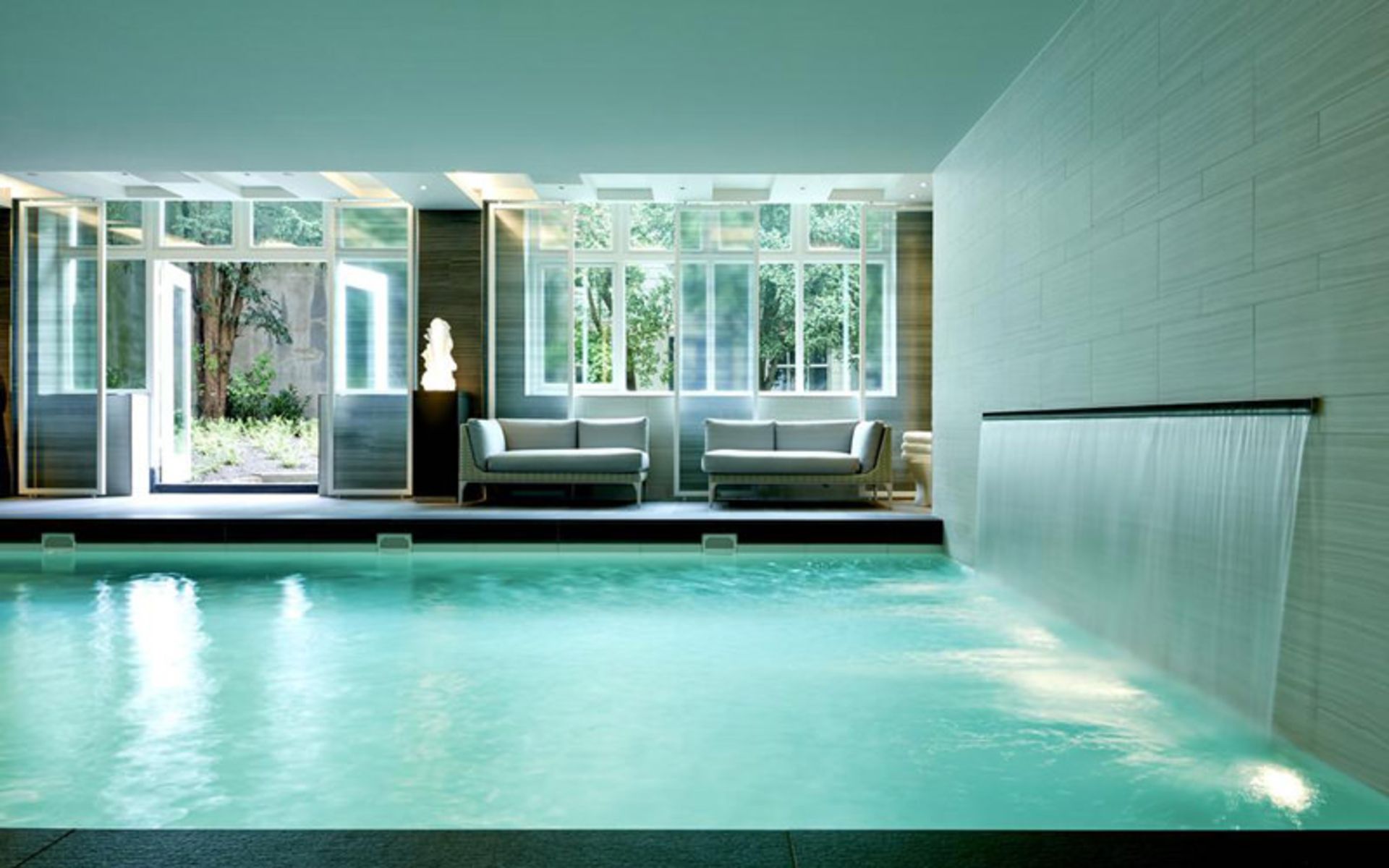 هتل والدورف آستوریا آمستردام (Waldorf Astoria Amsterdam)