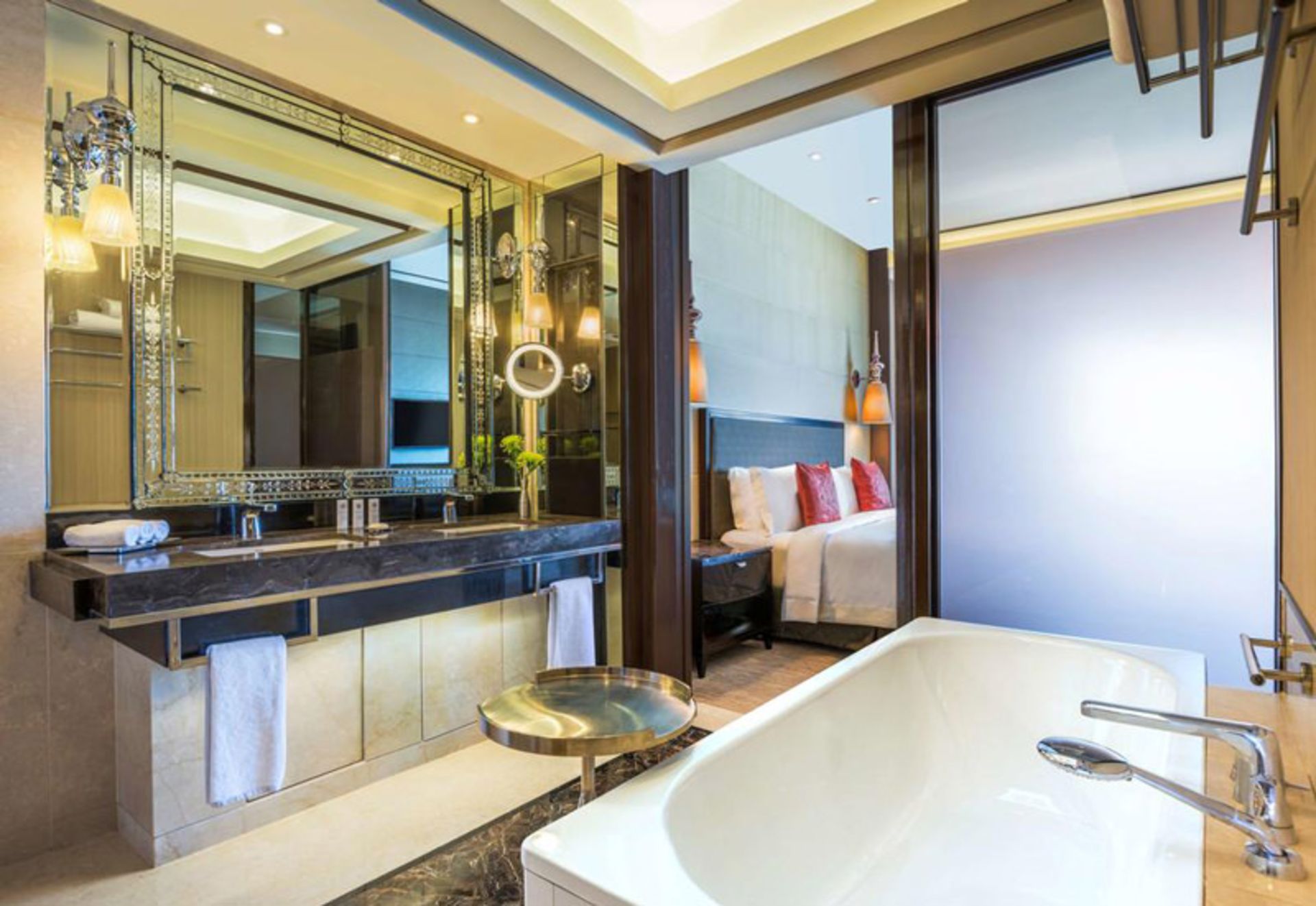 هتل سنت رجیس بمبئی (The St. Regis Mumbai)