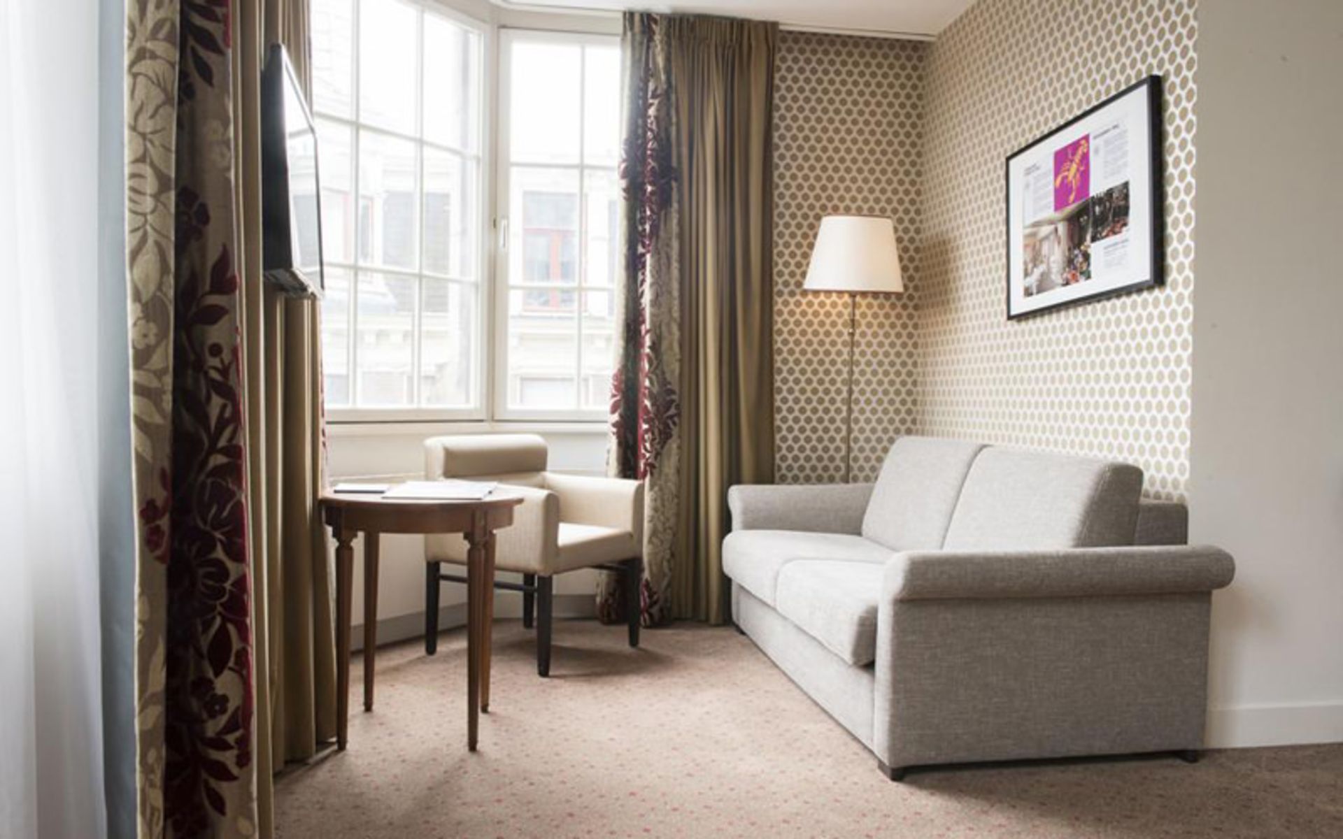 هتل دیکر ان تیجس فنیس (Dikker & Thijs Hotel)