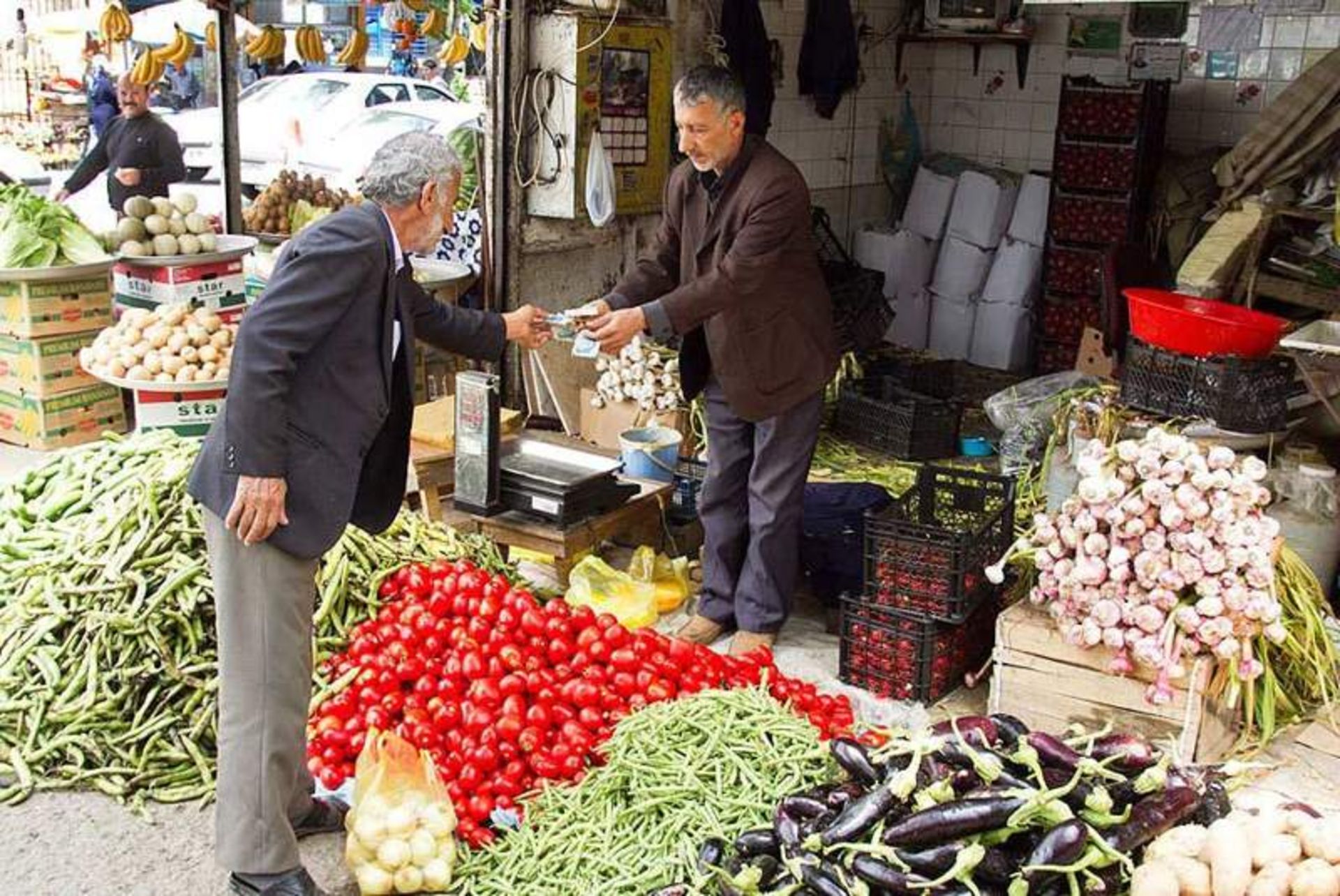 بازار سنتی فومن