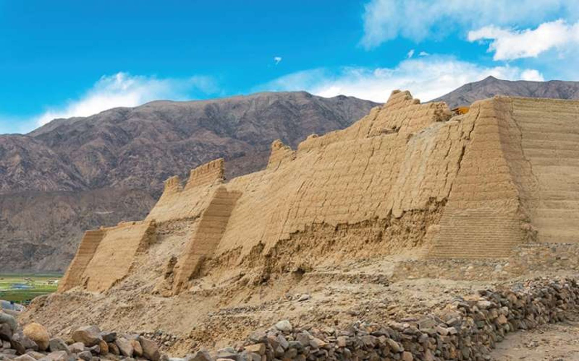 شهر سنگی، تاشکورگان