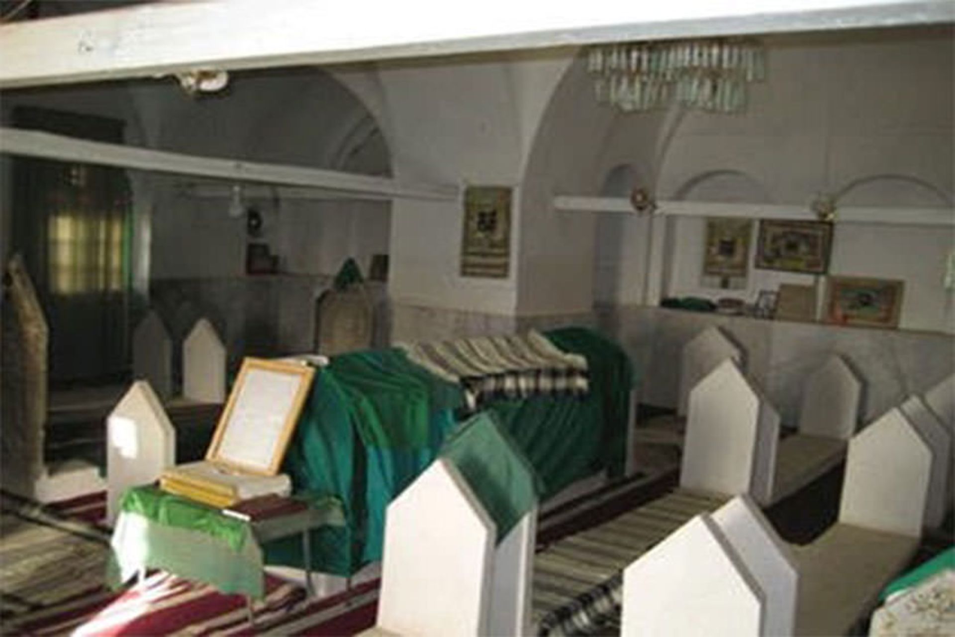 مقبره شرف الملک اردلان