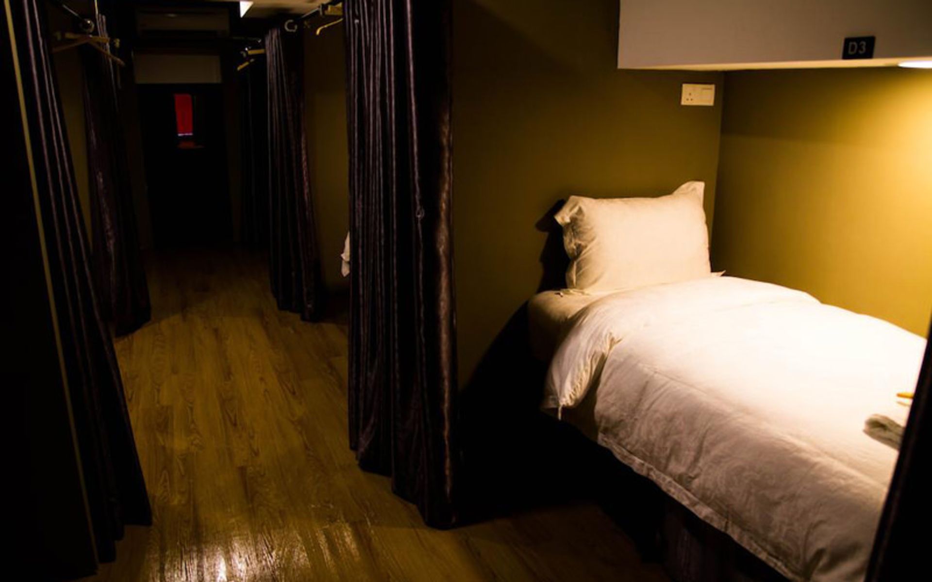 هتل آپولو این (Apollo Inn)