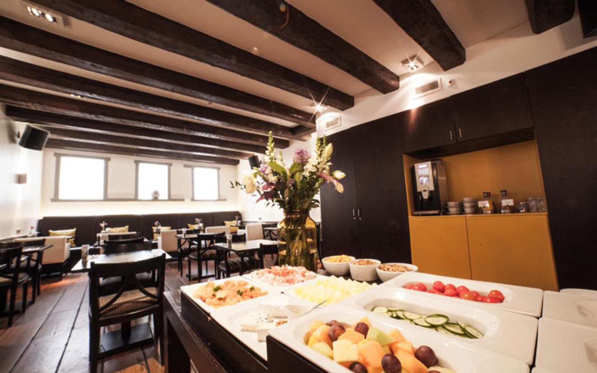 هتل دیکر ان تیجس فنیس (Dikker & Thijs Hotel)