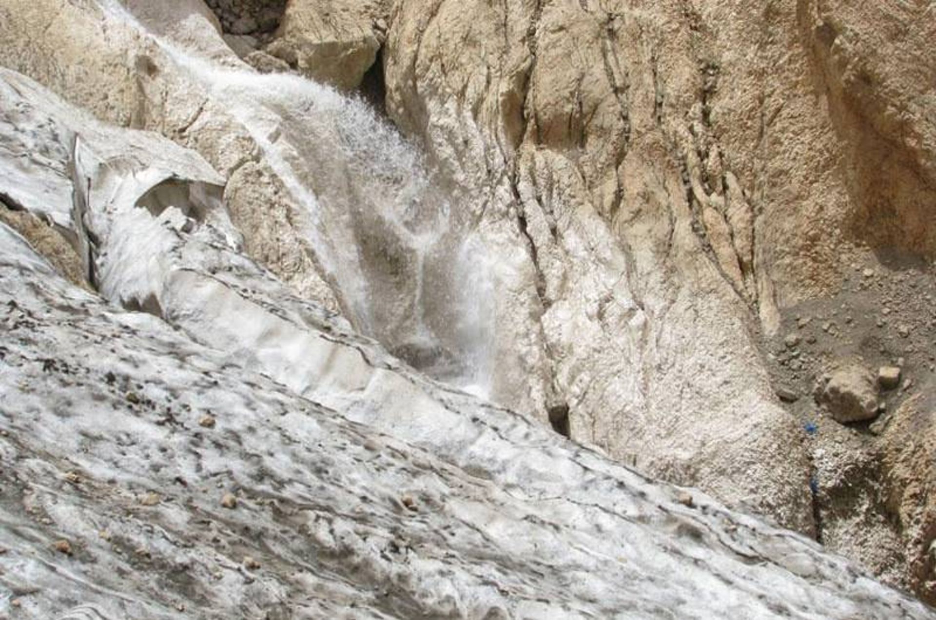 آبشار دنی پی