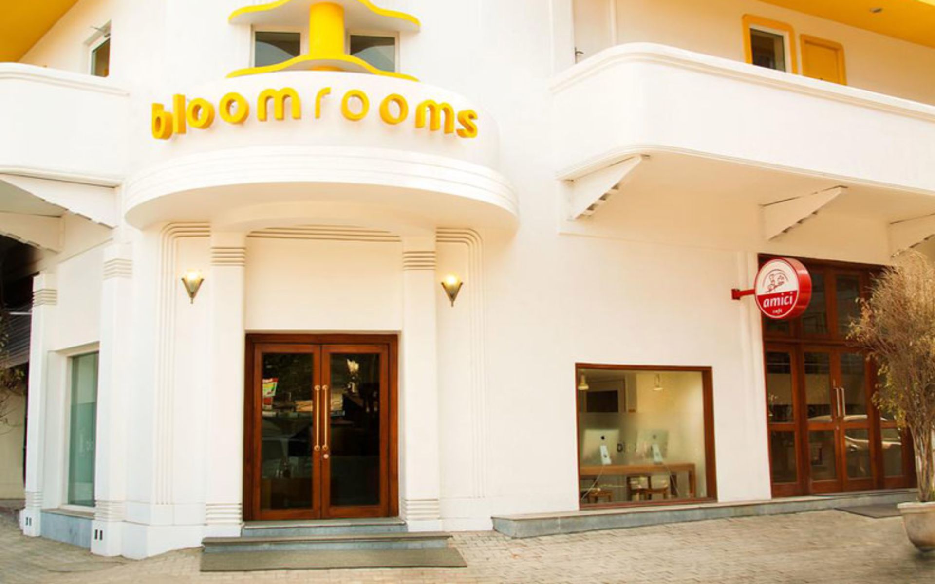 هتل بلوم روم دهلی نو (bloomrooms @ New Delhi Railway Station)