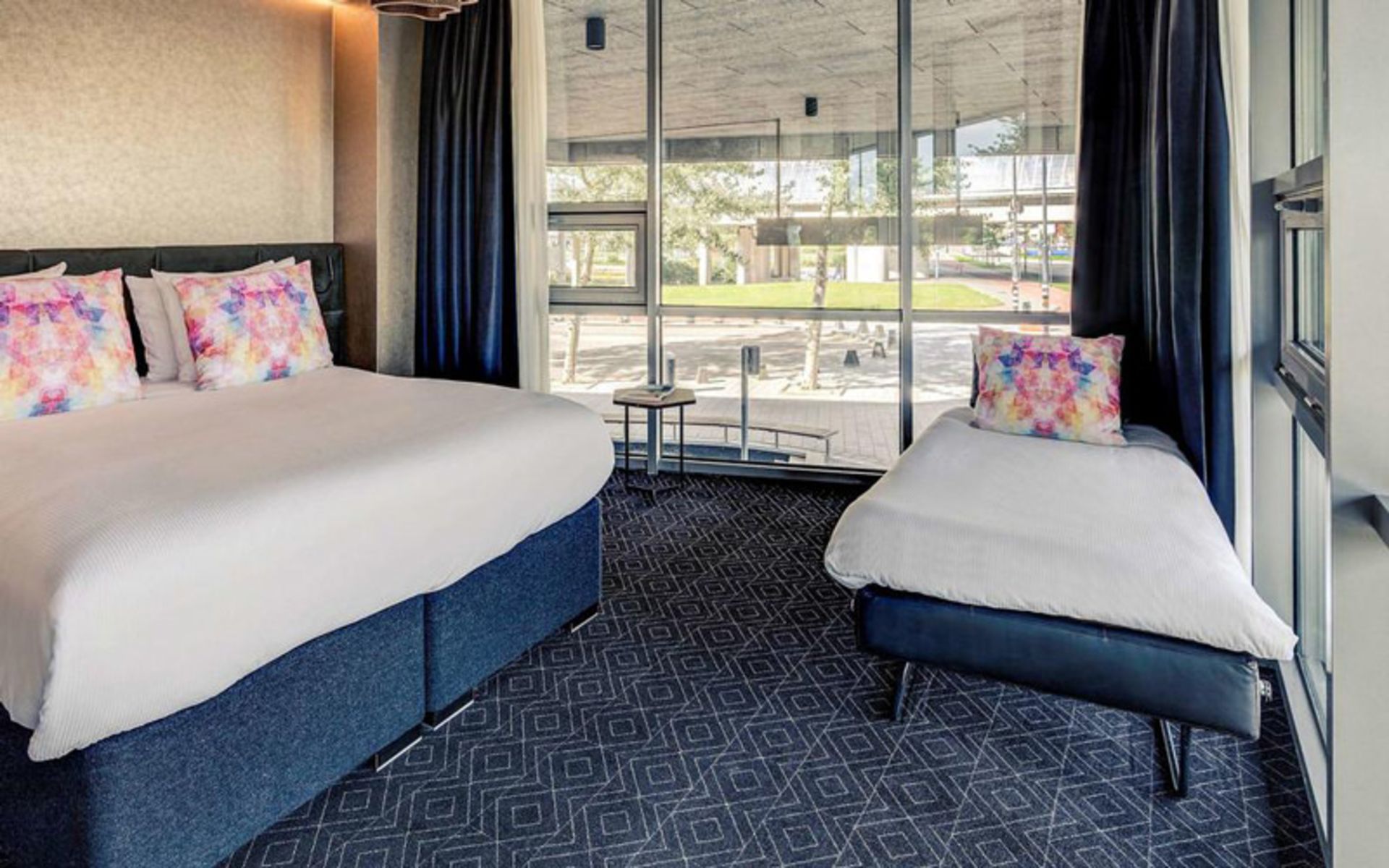 هتل مرکور آمستردام اسلوتردیک استیشن (Mercure Amsterdam Sloterdijk Station)