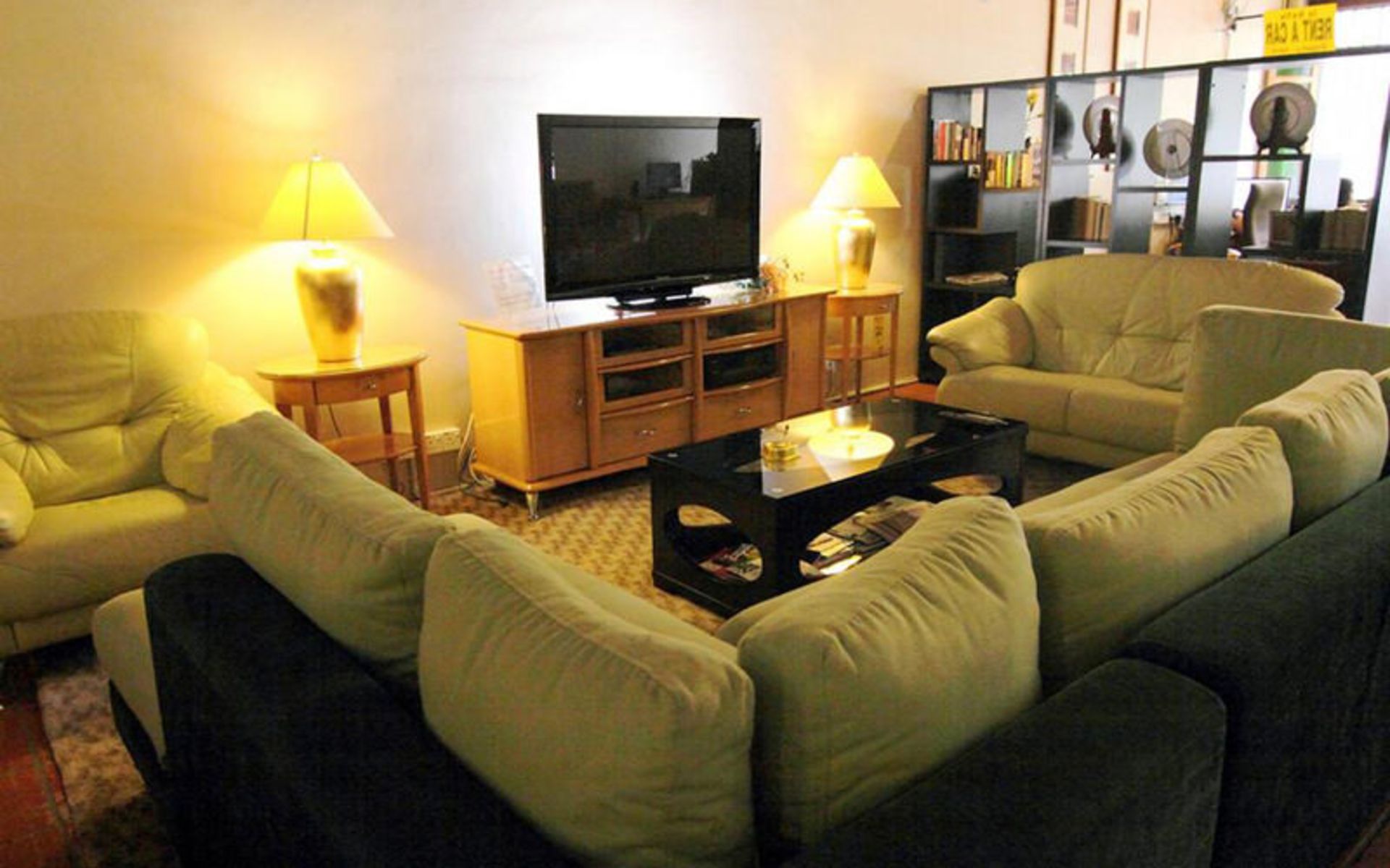 هتل مهمانخانه رد این هریتاژ (Red Inn Heritage Guest House)