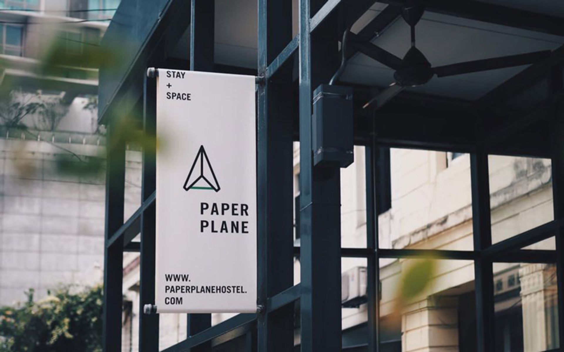 هاستل پیپر پلین (Paper Plane Hostel)