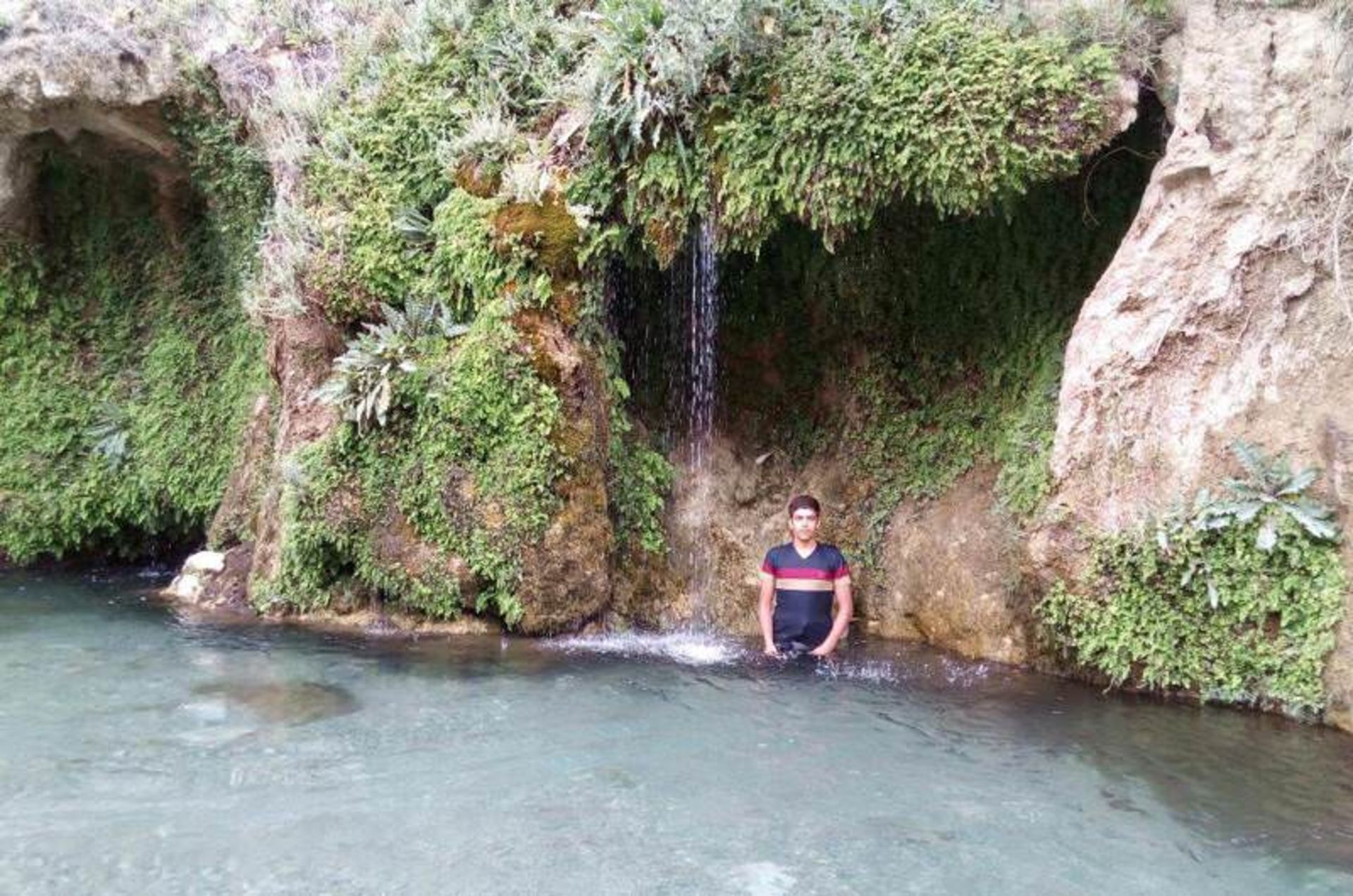 چشمه ناز سمیرم