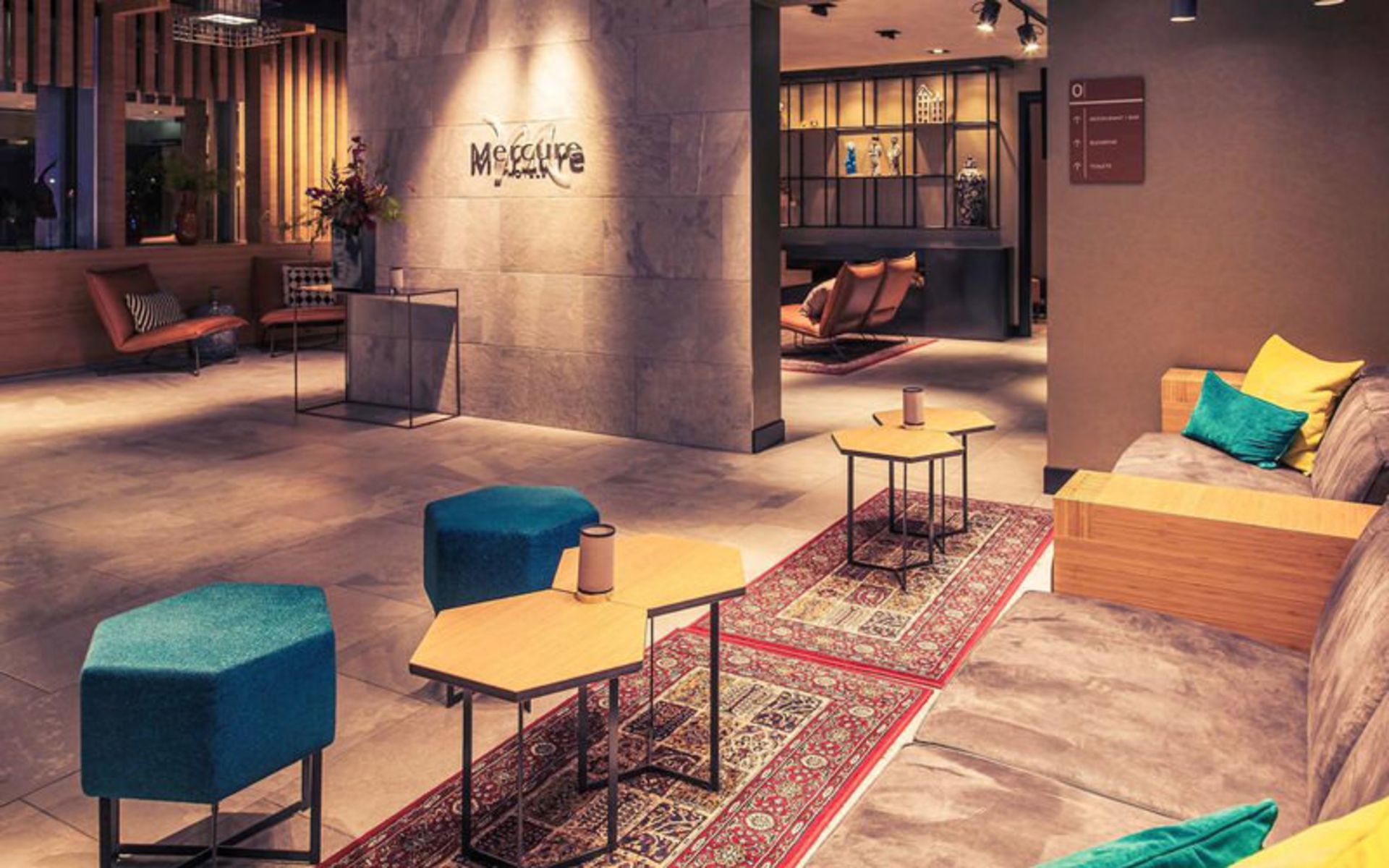 هتل مرکور آمستردام اسلوتردیک استیشن (Mercure Amsterdam Sloterdijk Station)