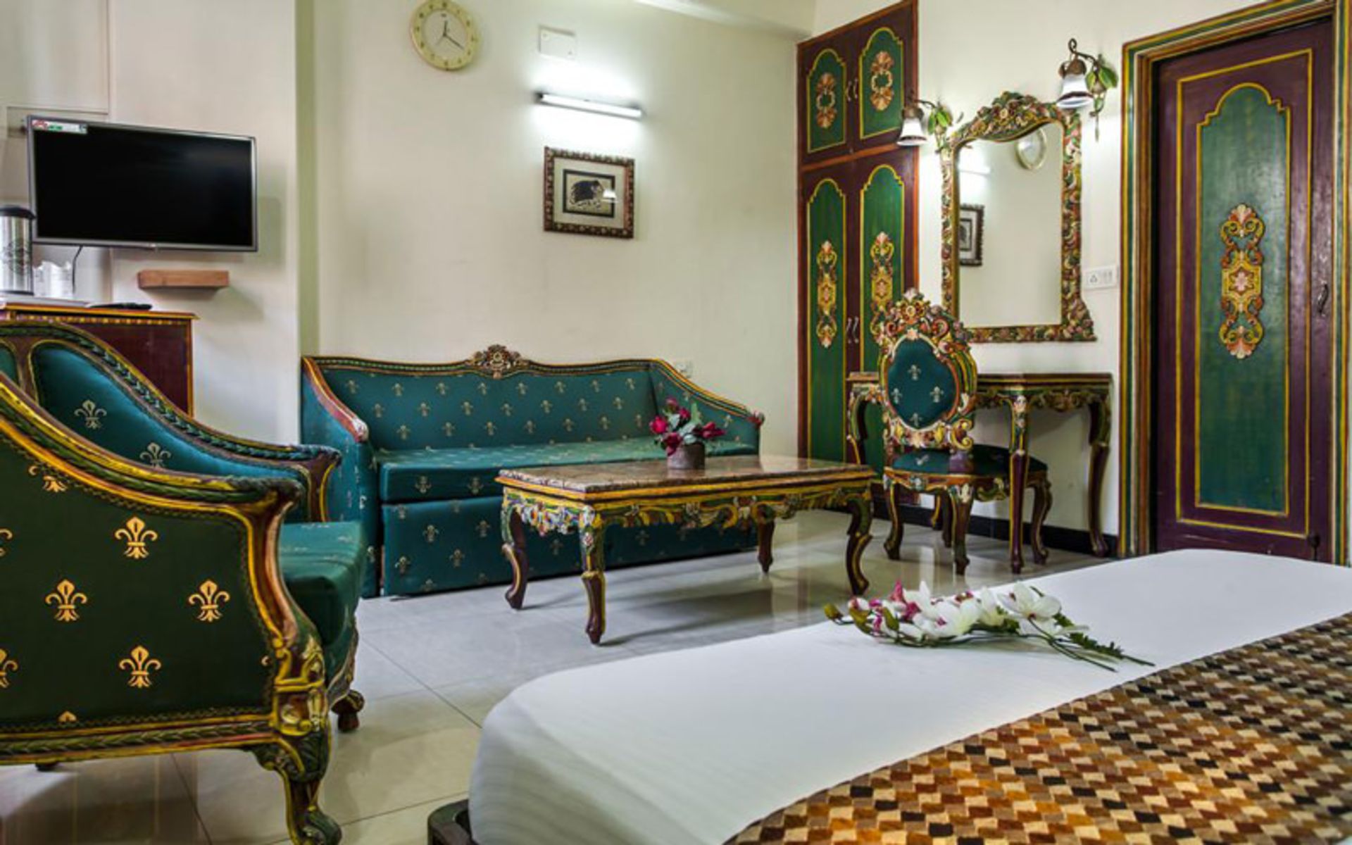 هتل سان استار رزیدنسی (Hotel Sunstar Residency)