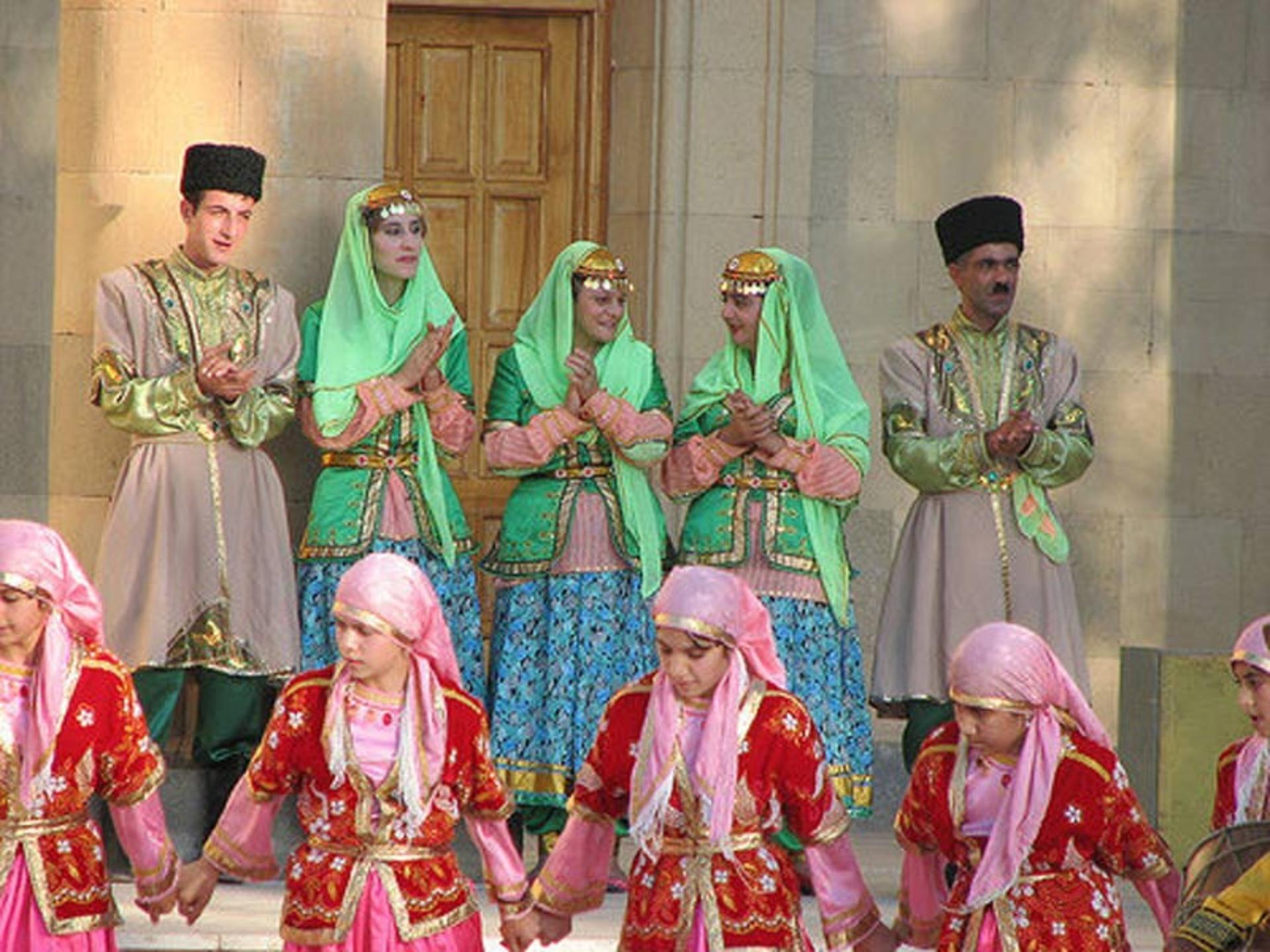 لباس محلی آذربایجان شرقی