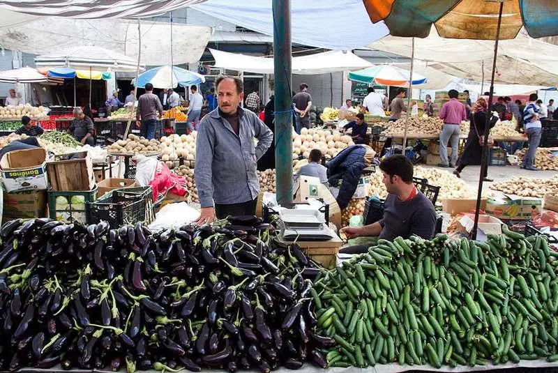 سه شنبه بازار فومن