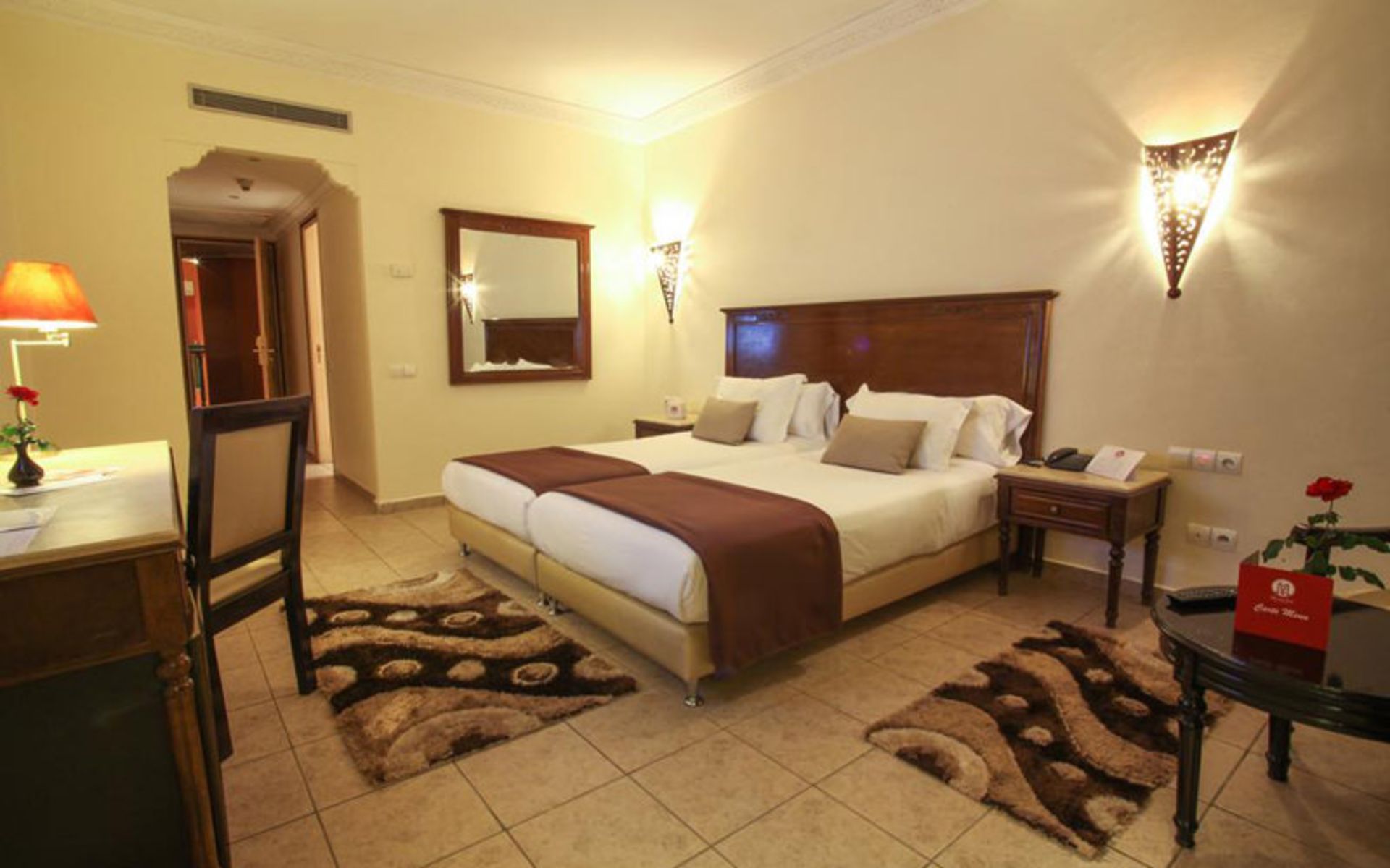 هتل موگادور اپرا (Mogador Opera)