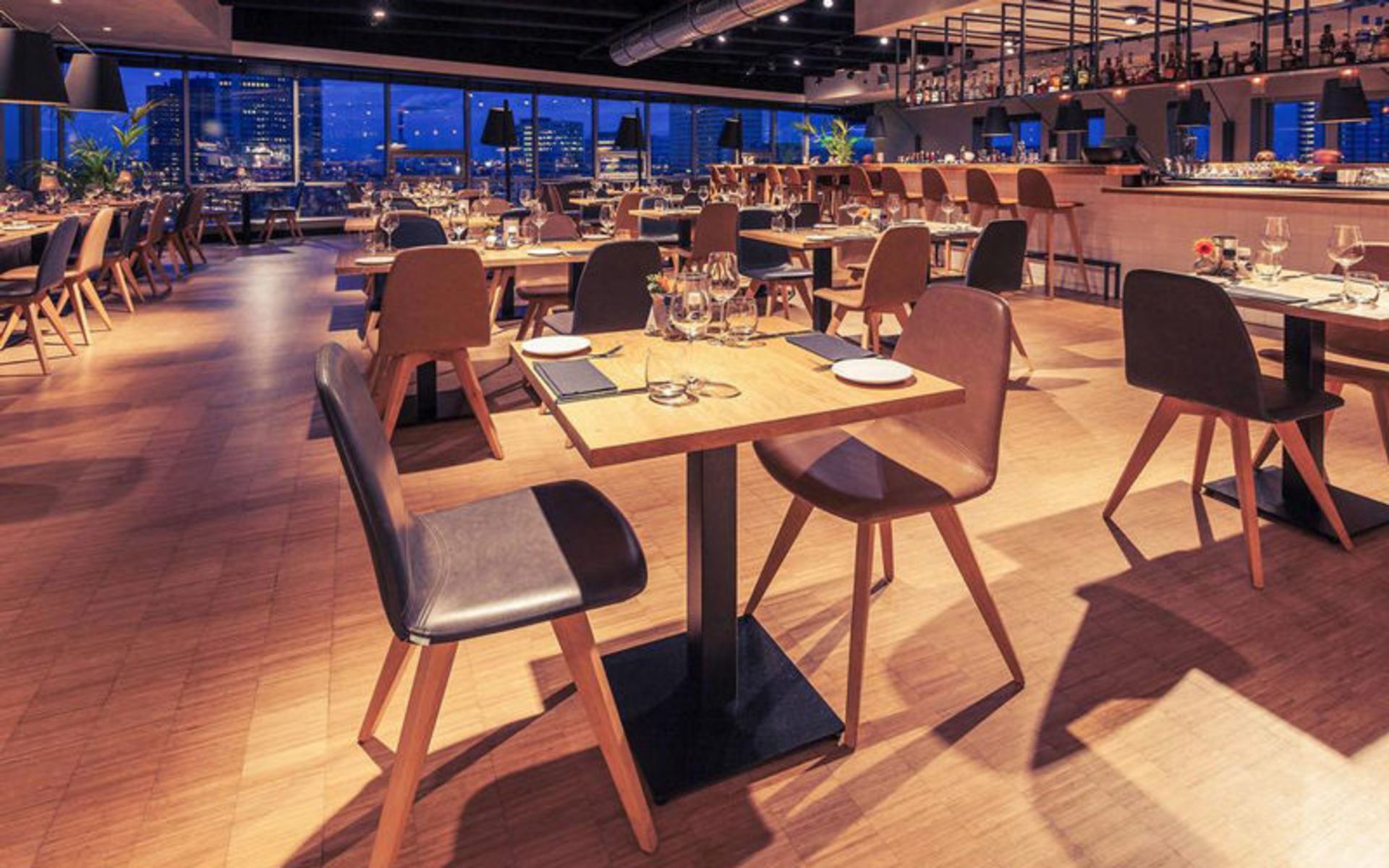 هتل مرکور آمستردام اسلوتردیک استیشن (Mercure Amsterdam Sloterdijk Station)
