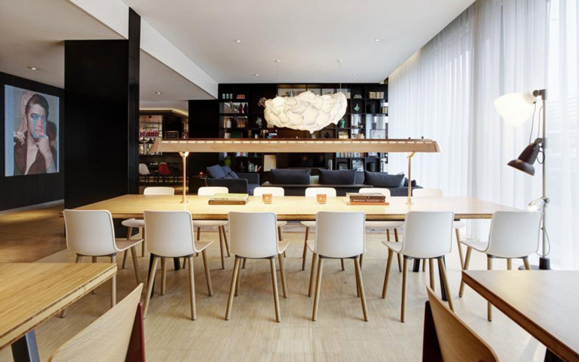 هتل سیتیزن ام اسخیپول (citizenM Schiphol Airport)