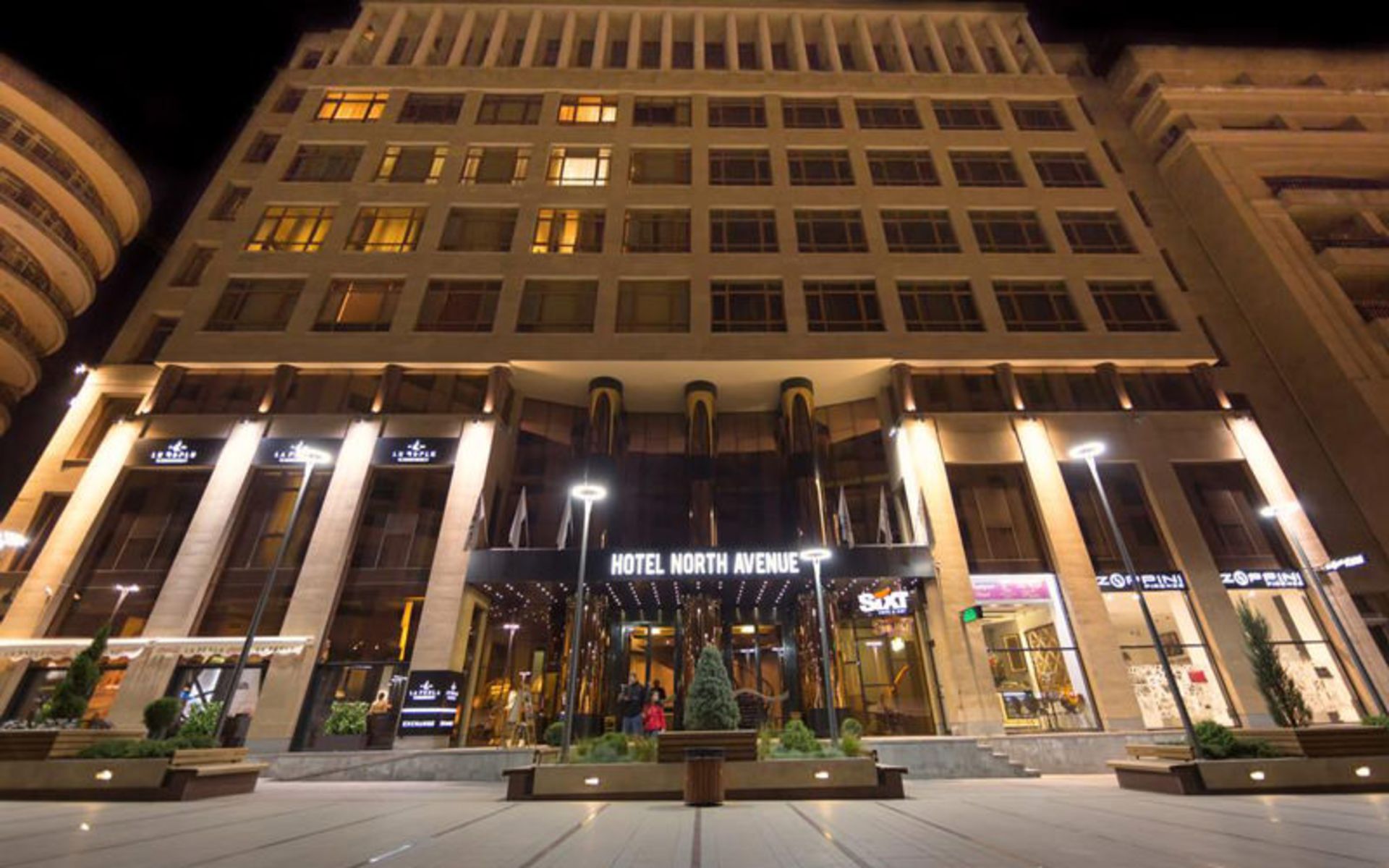 هتل نورث اونیو (North Avenue Hotel)