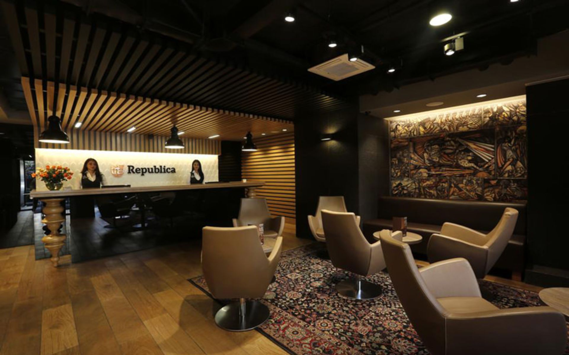 هتل ریپابلیکا ایروان (Republica Hotel Yerevan)